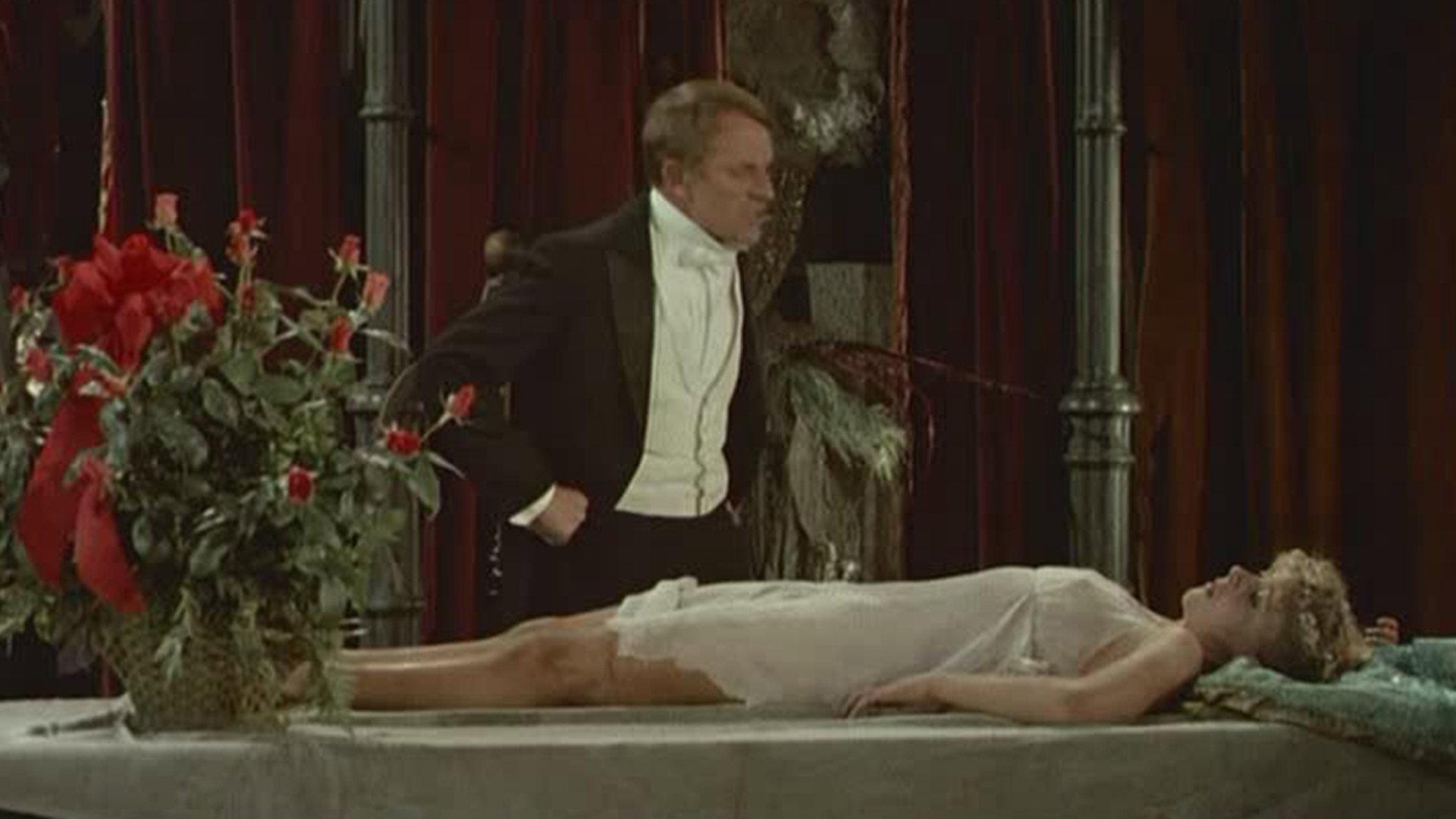 Lulu 1980 movie scene