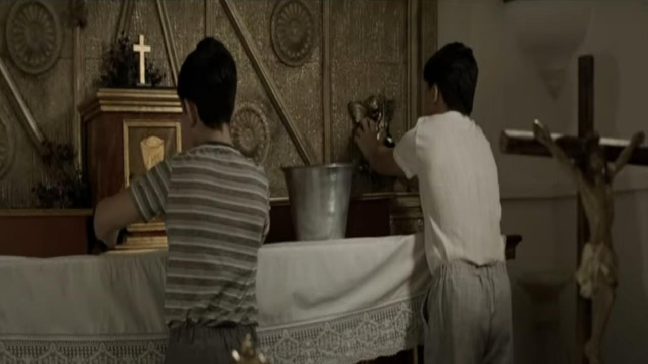 La paz de los cementerios 2024 movie scene
