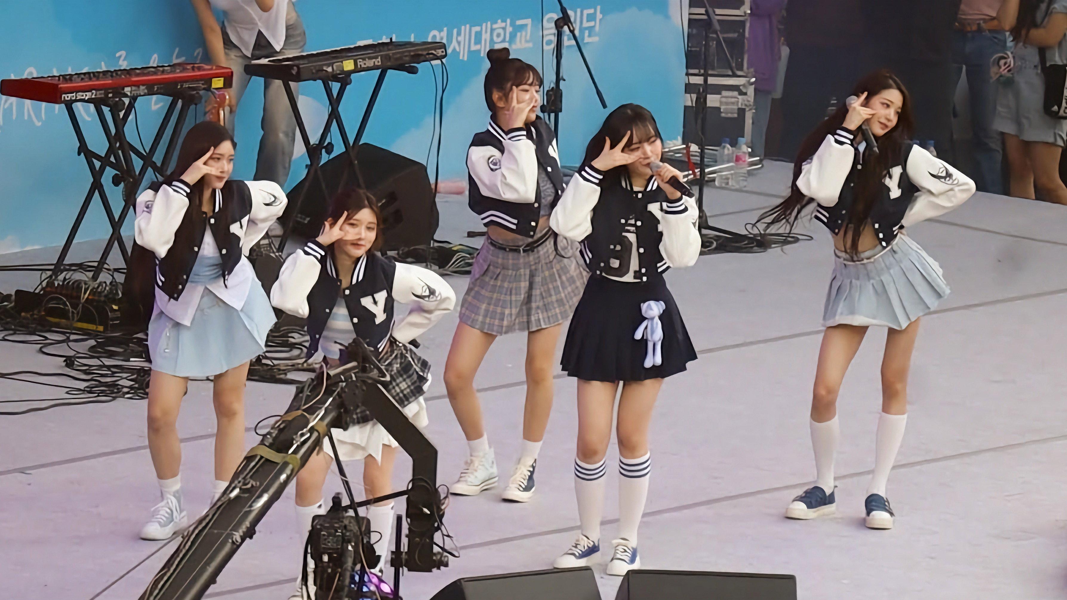 IVE - 'AKARAKA' Yonsei University 2023 2023 movie scene