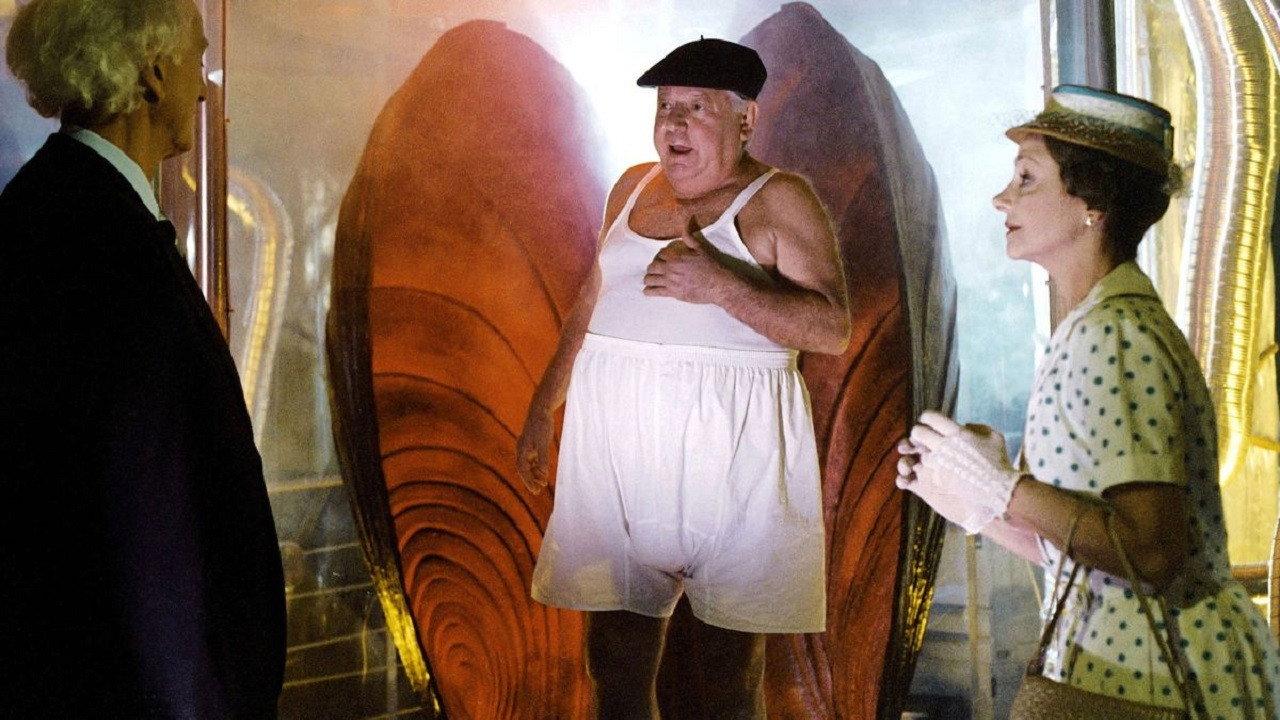 Fantozzi 2000 - The Cloning 1999 movie scene