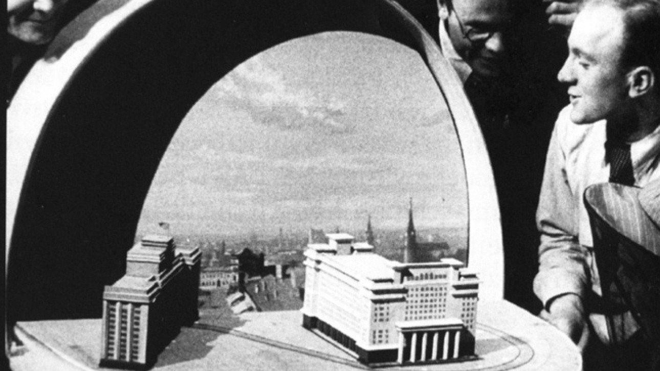 The New Moscow 1938 movie scene