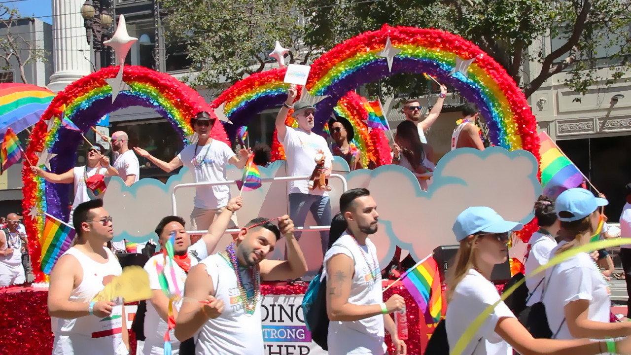 Lesbiennes, gays et trans : une histoire de combats 2019 movie scene