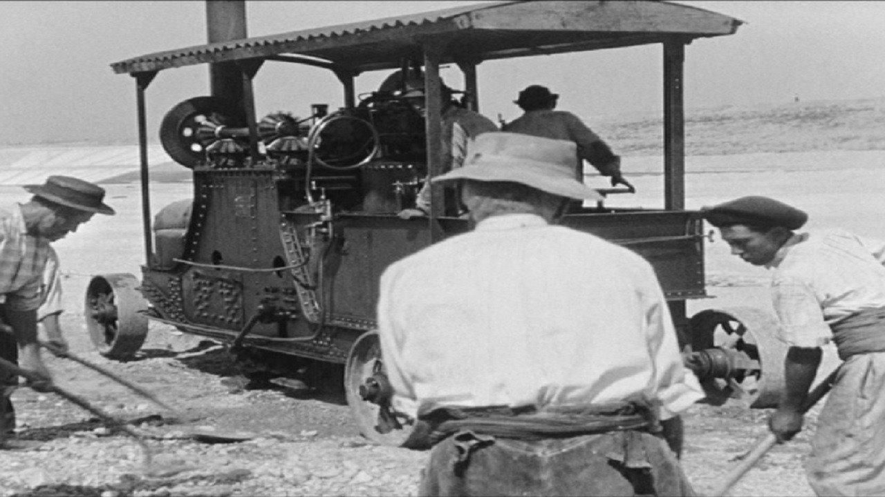 Lyon, travaux au canal de Jonage: Machine à damer 1897 movie scene