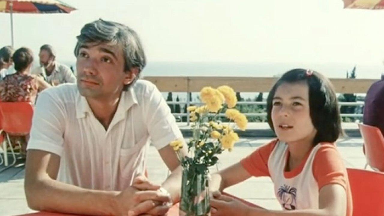 Double Passing 1984 movie scene