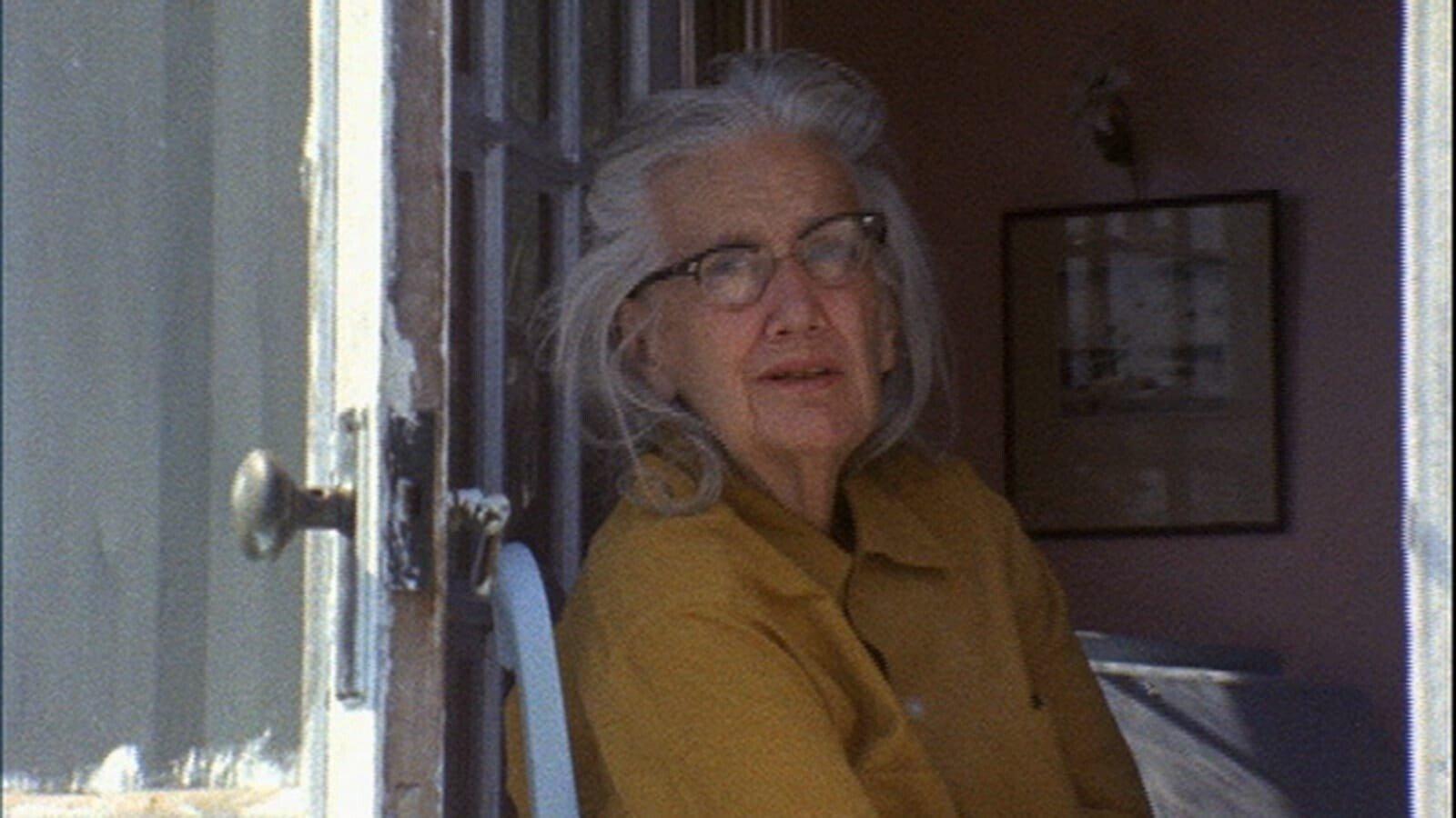 The Beales of Grey Gardens 2006 movie scene