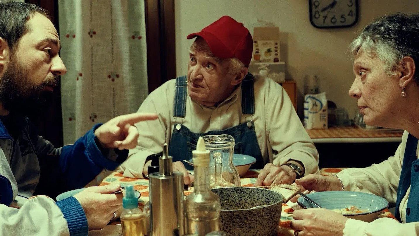 Dio è in pausa pranzo 2022 movie scene