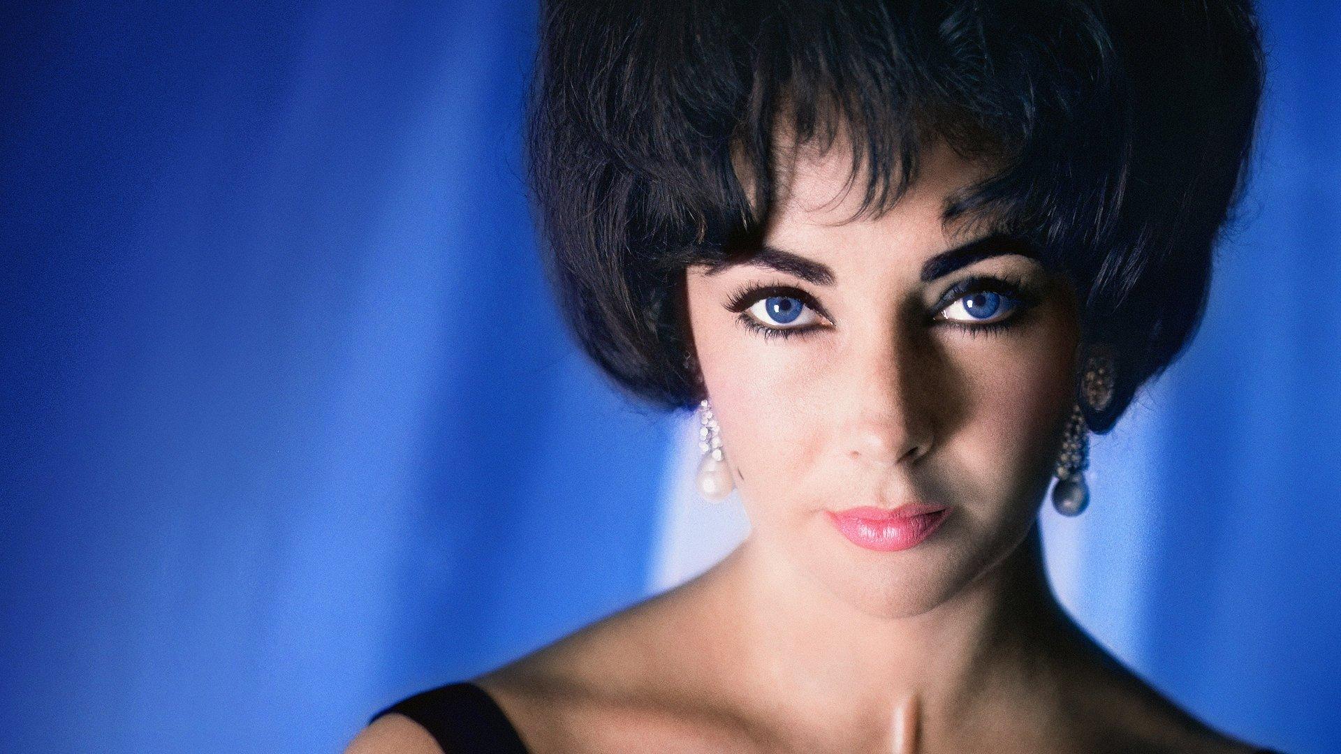 Elizabeth Taylor: The Lost Tapes 2024 movie scene