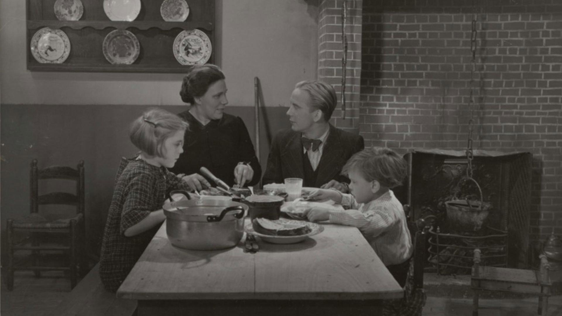 Met den helm geboren 1939 movie scene