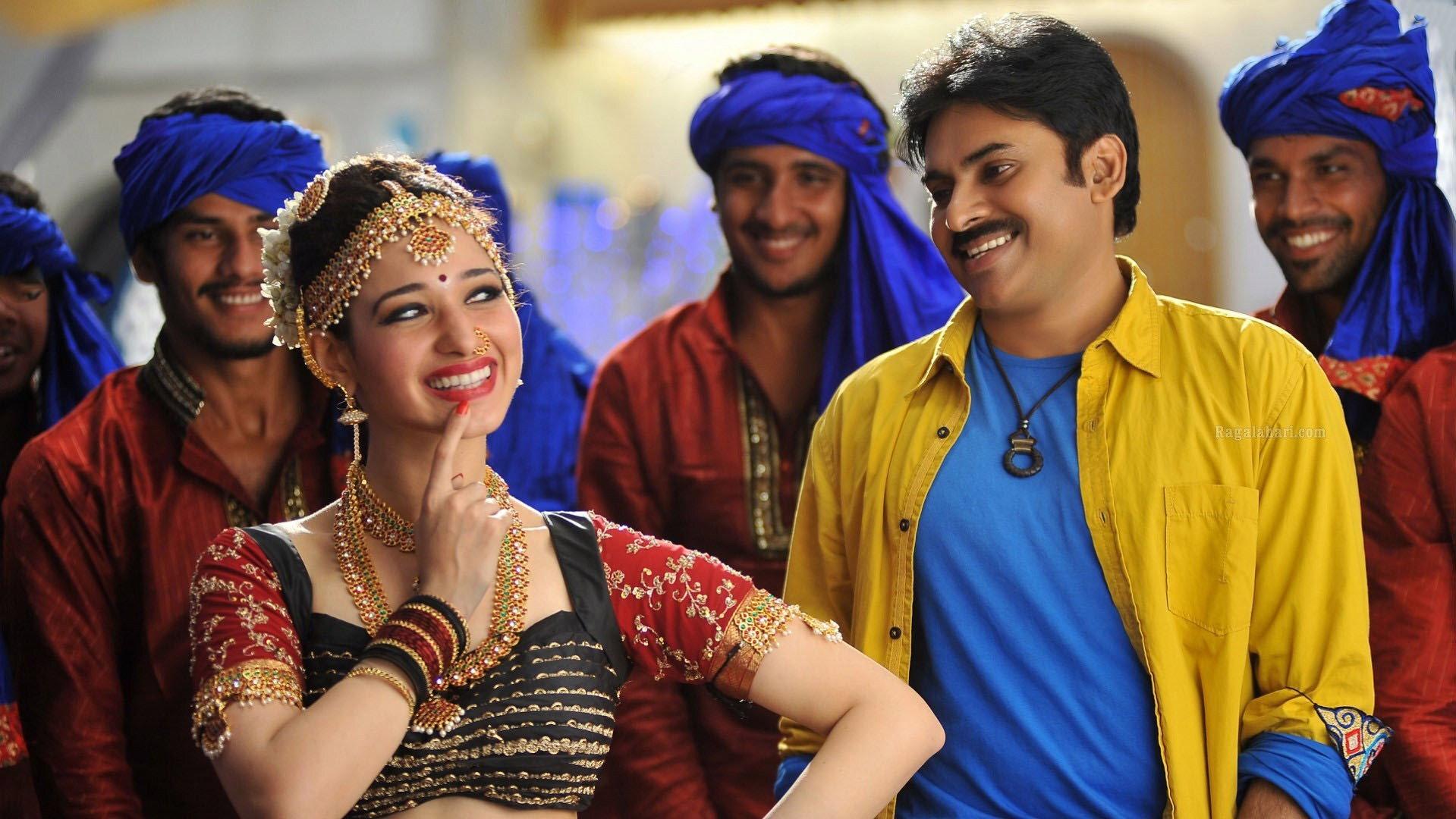 Cameraman Ganga Tho Rambabu 2012 movie scene