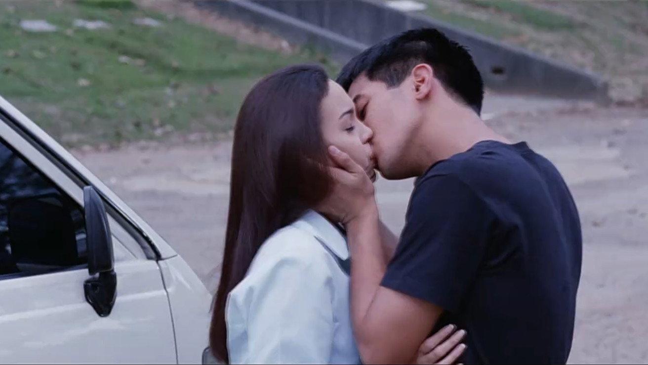 Mula sa Puso 1999 movie scene