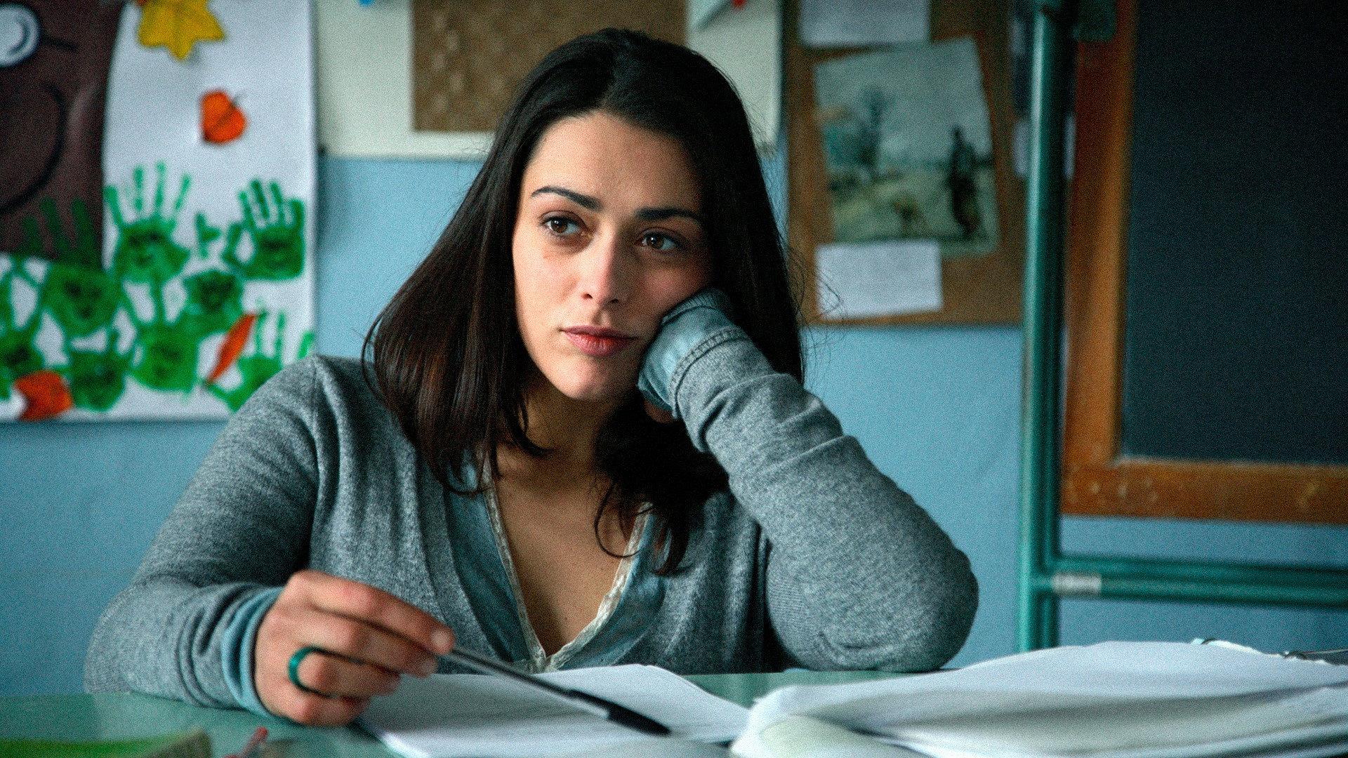 The Right Distance 2007 movie scene