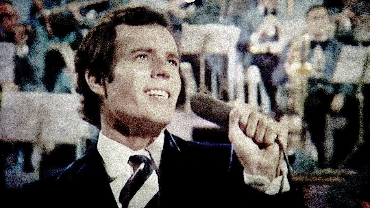 Julio Iglesias: Latin Crooner, Global Star 2022 movie scene