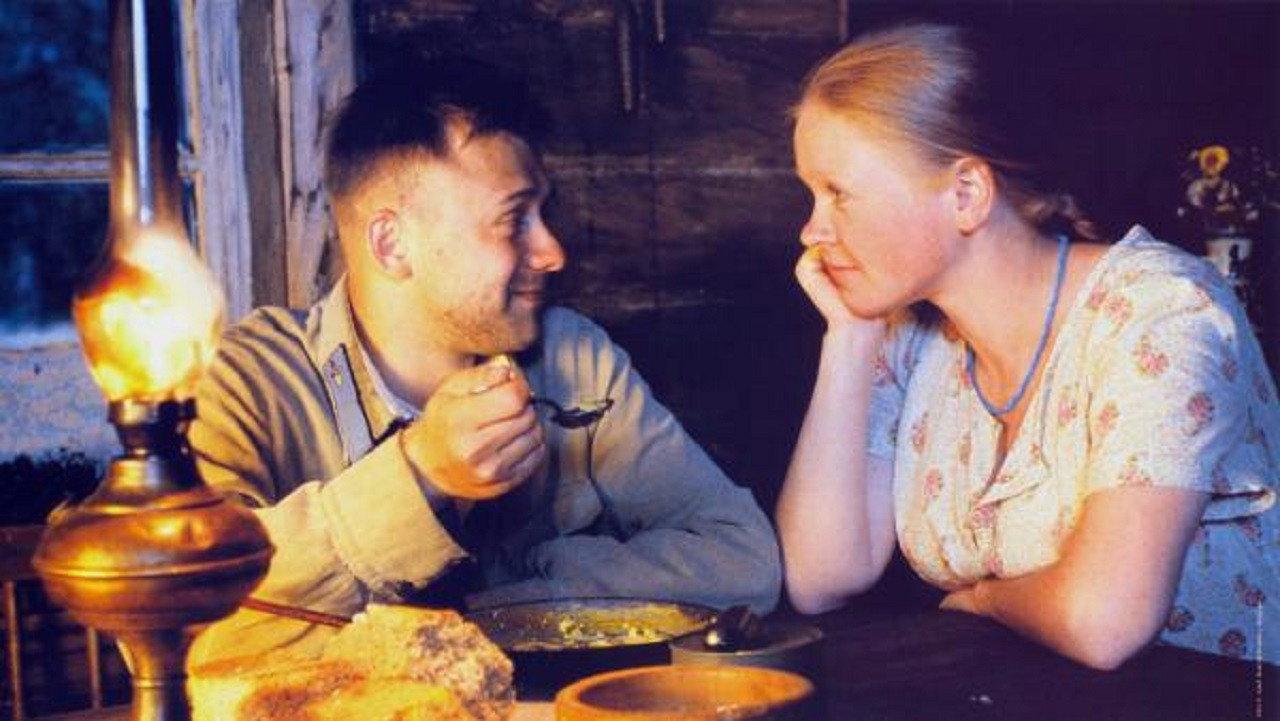 The Life and Extraordinary Adventures of Private Ivan Chonkin 1994 movie scene