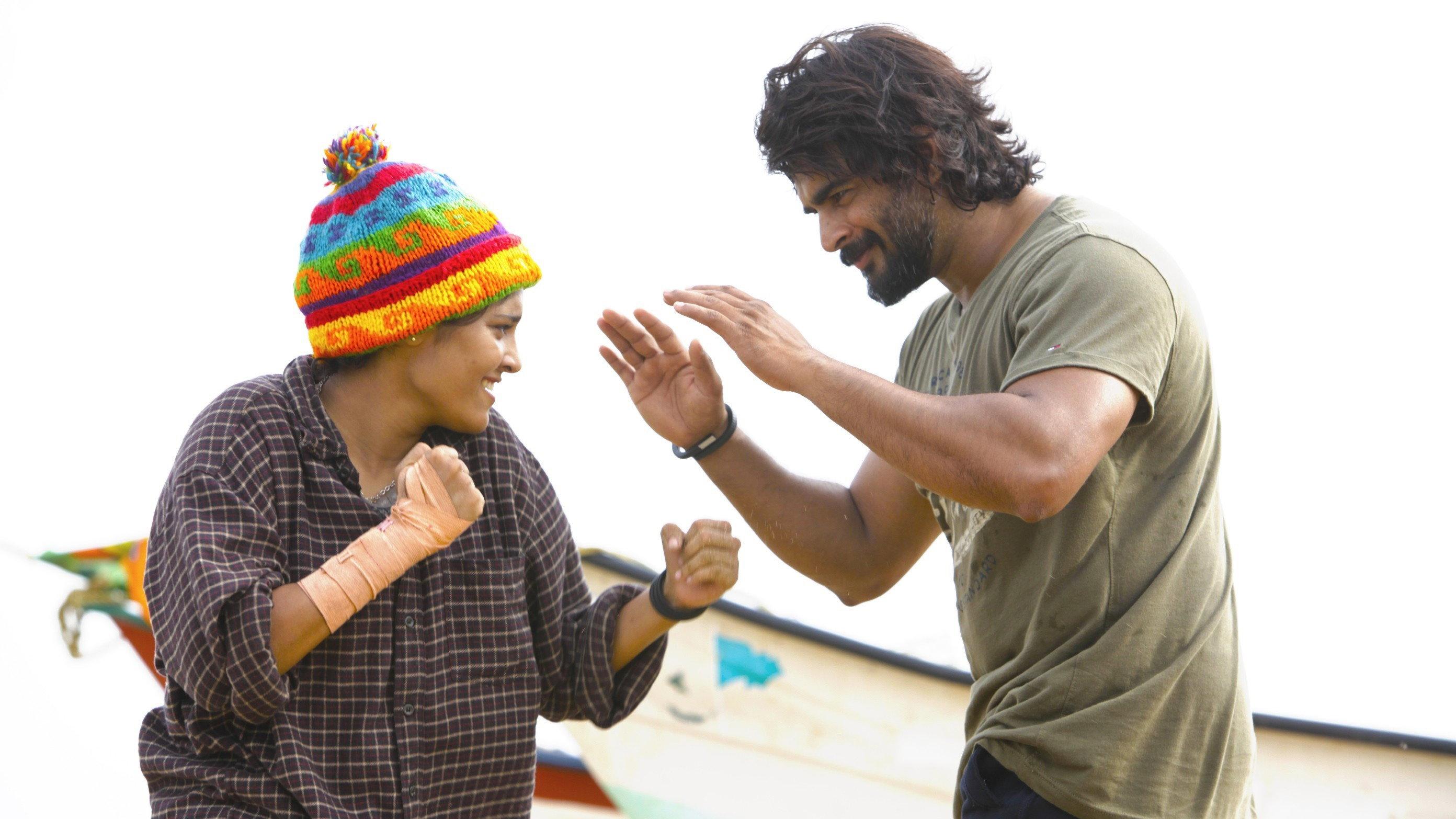 Irudhi Suttru 2016 movie scene