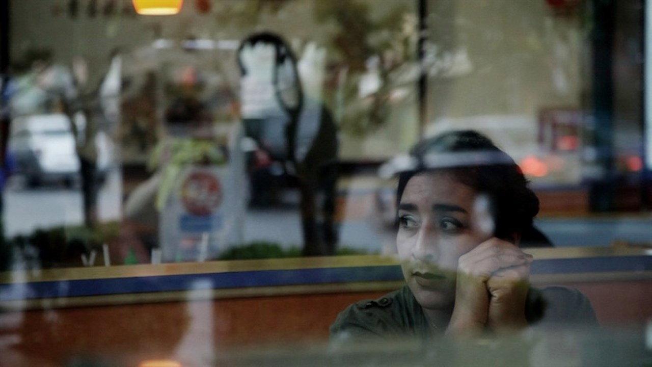 Absences 2015 movie scene