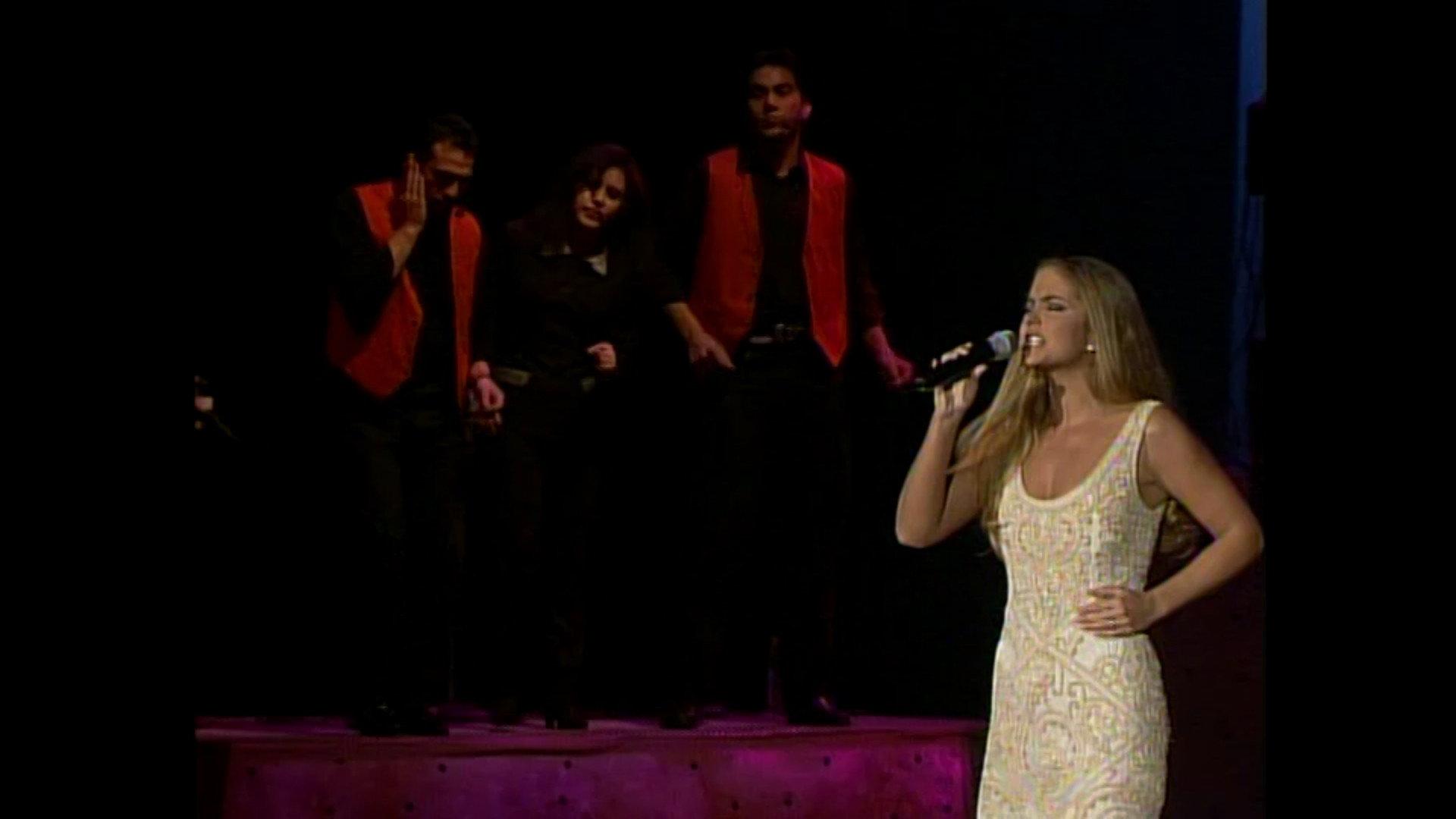 Lucero - Legado Musical 2004 movie scene