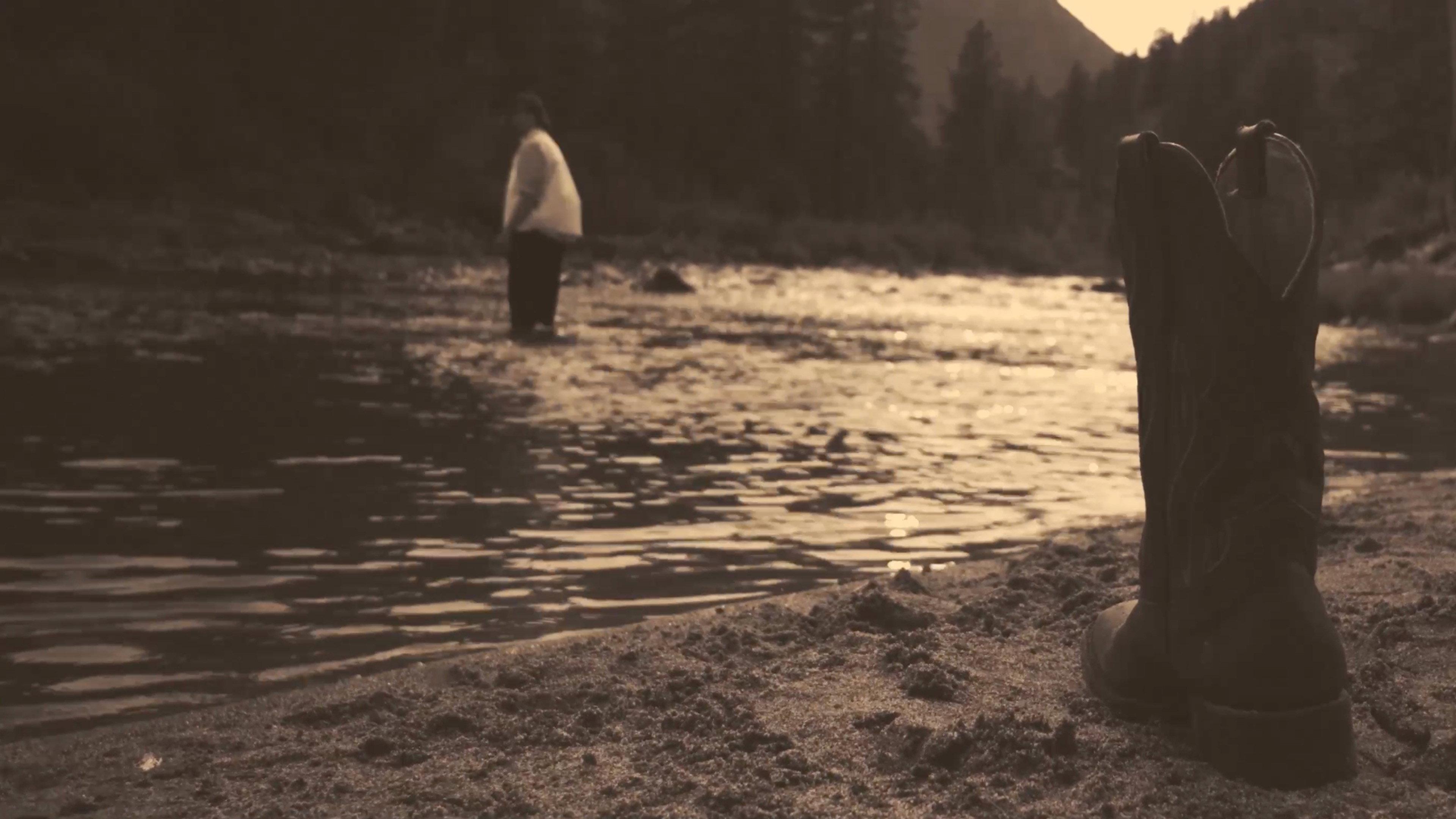 Crooked River  movie scene