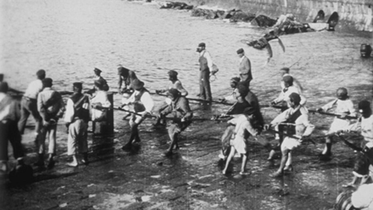 Fishing Net Haul-out 1896 movie scene