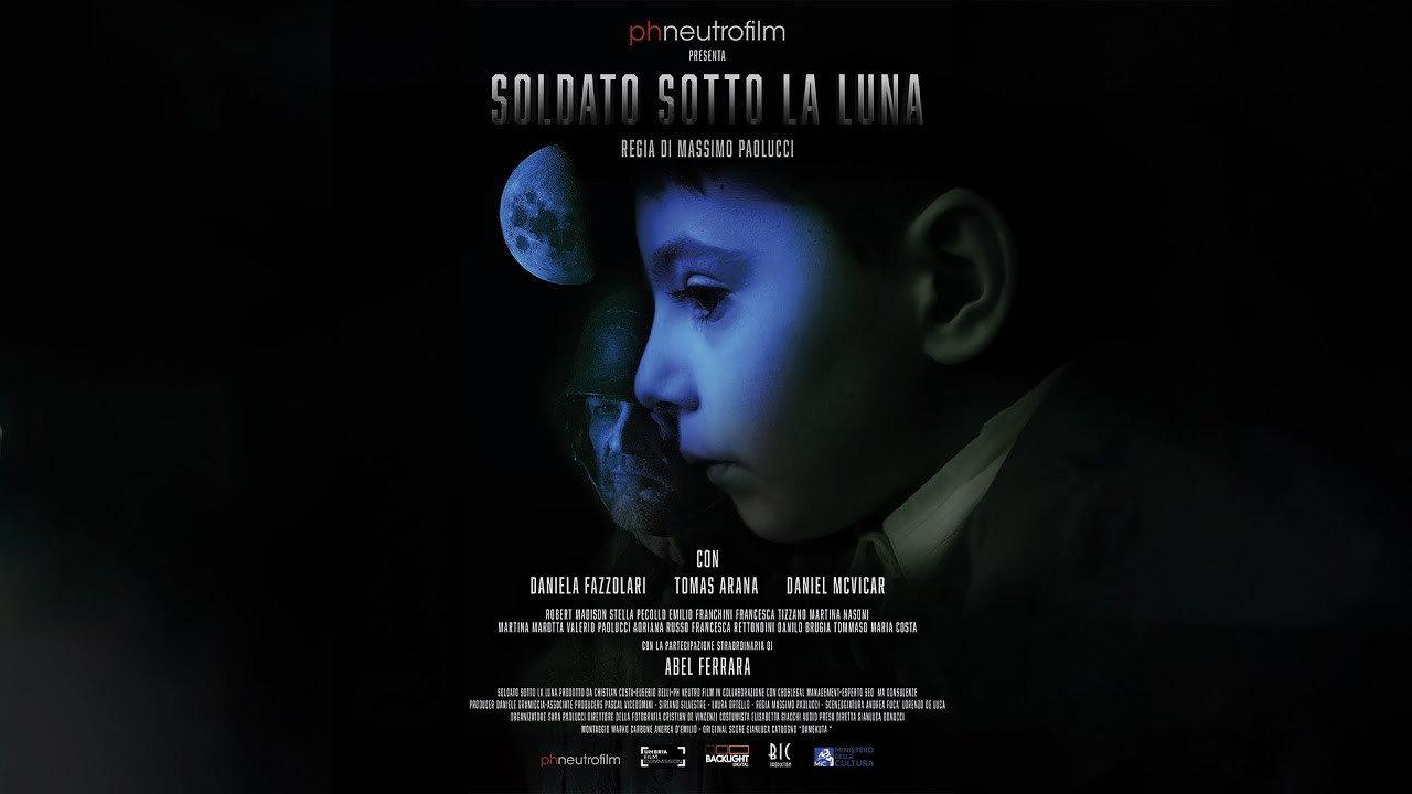 Soldato sotto la luna 2022 movie scene