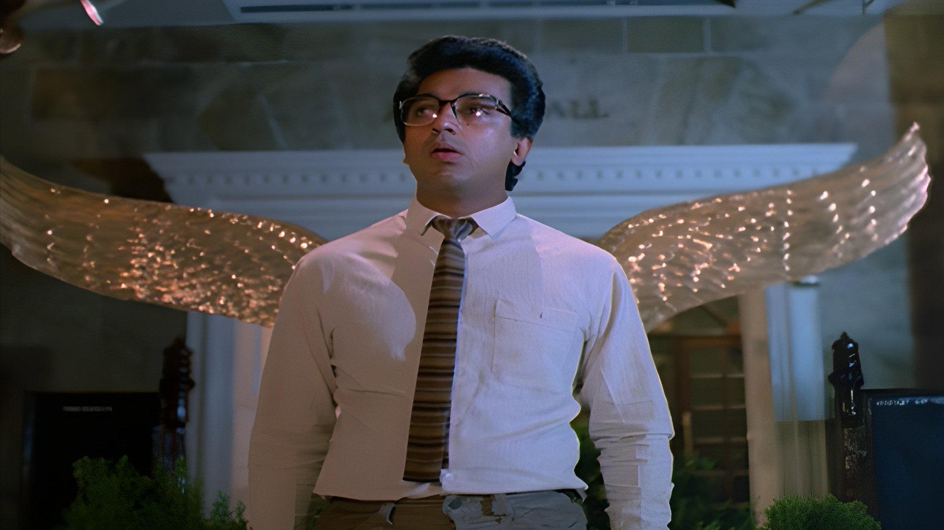 Pushpaka Vimana 1987 movie scene