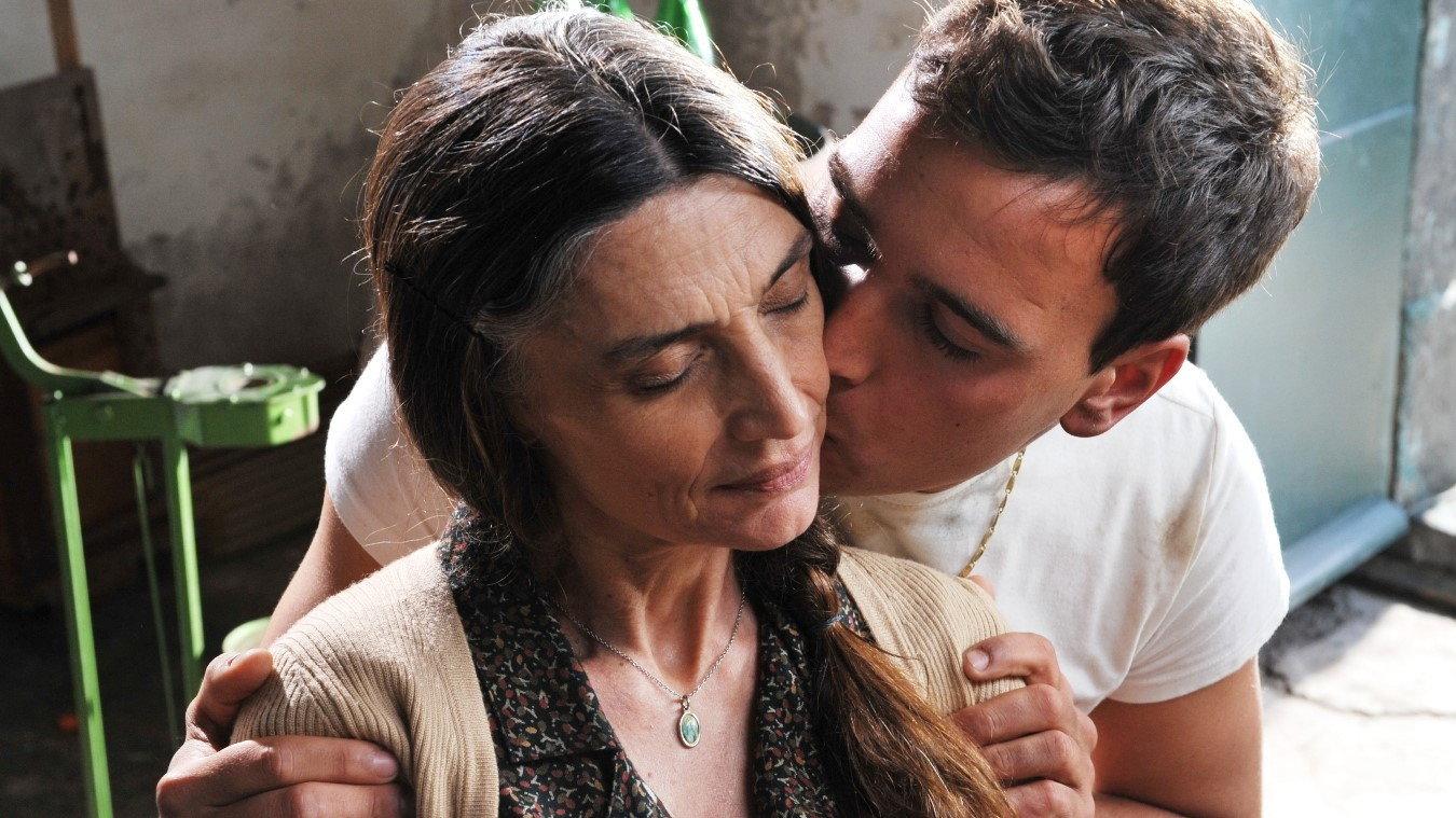 Amaro amore 2013 movie scene