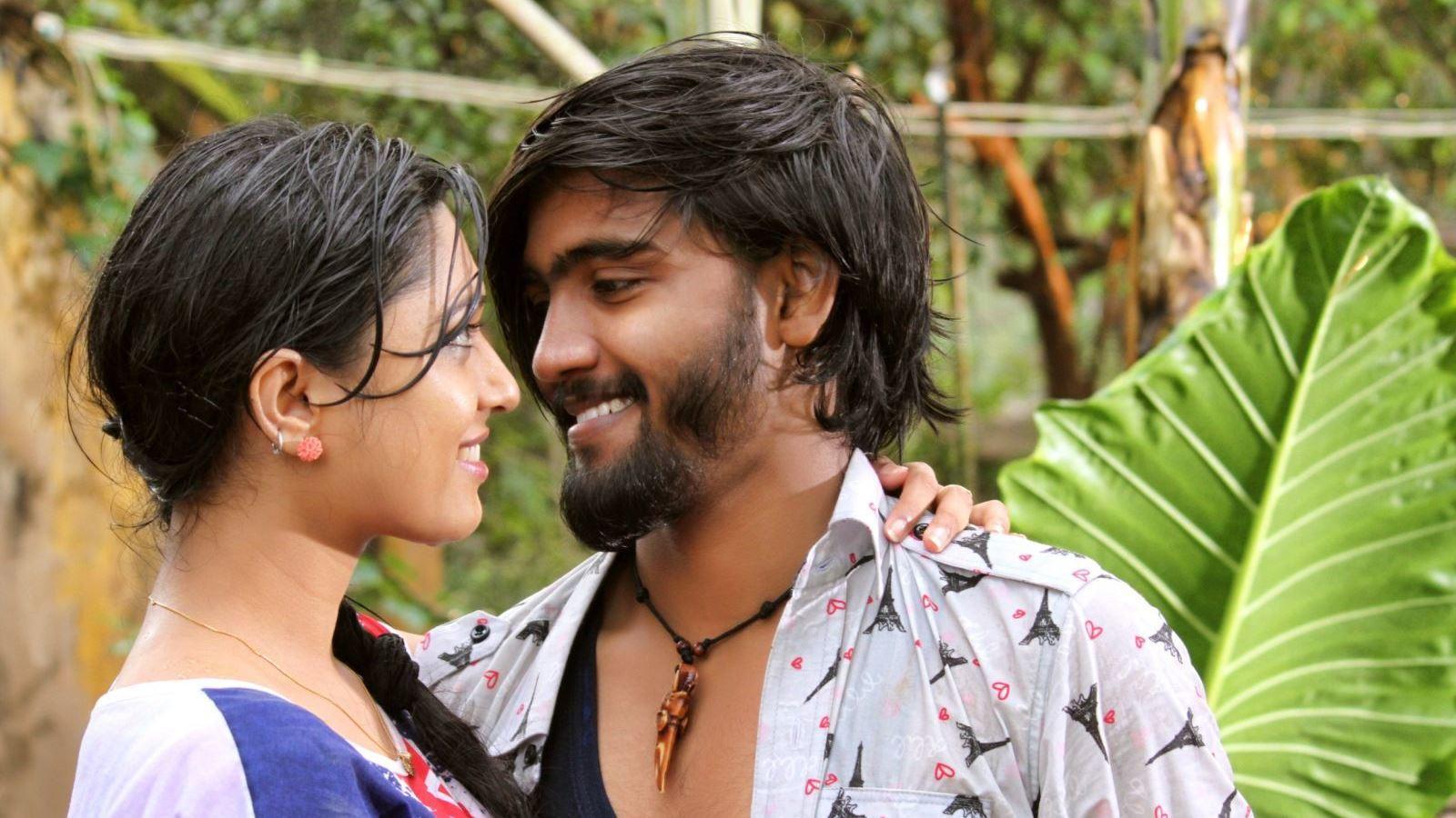 Theru Naaigal 2017 movie scene