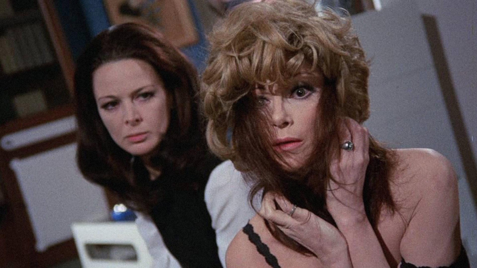 In the Folds of the Flesh 1970 movie scene