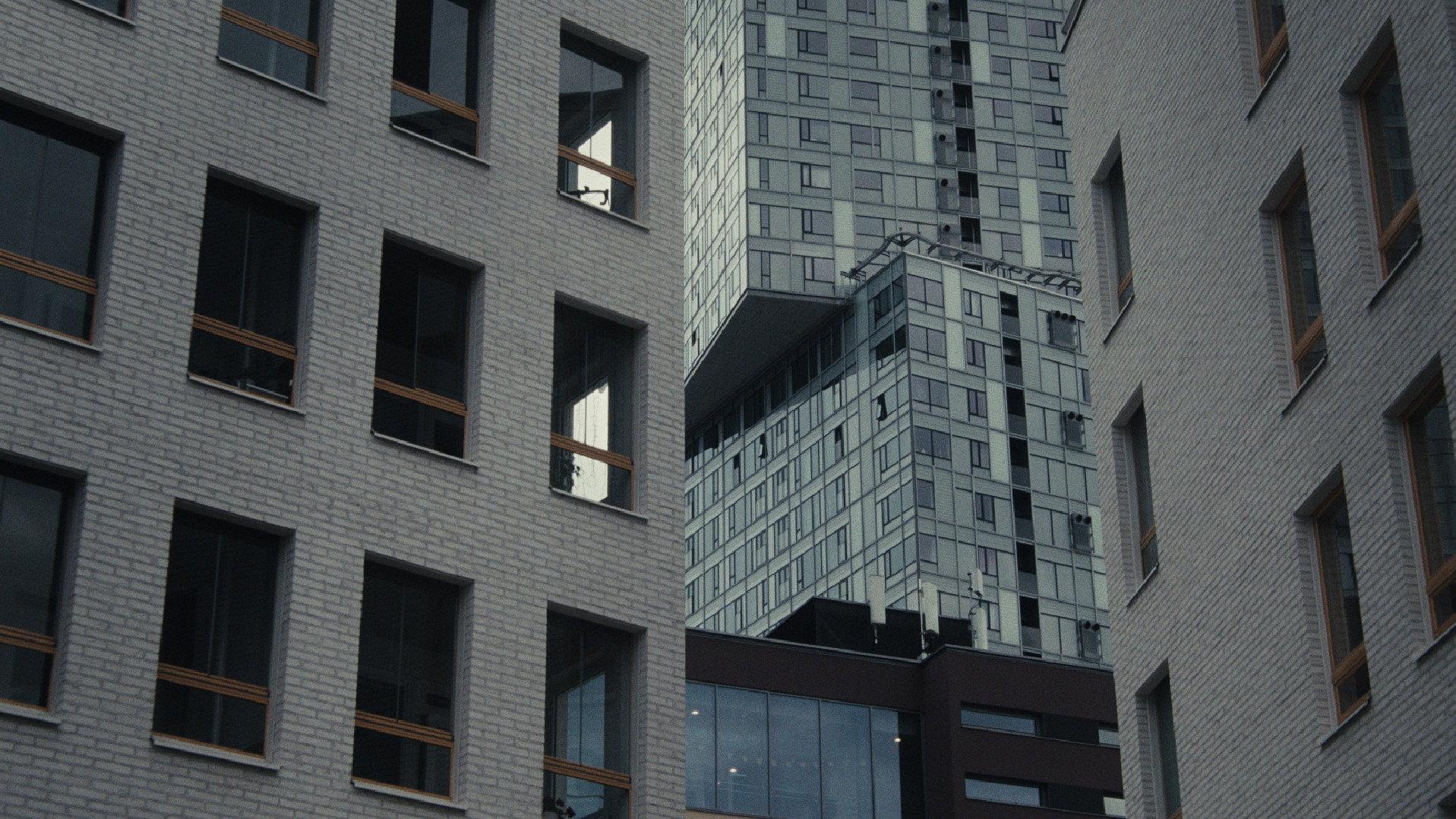 Iron Tie 2026 movie scene