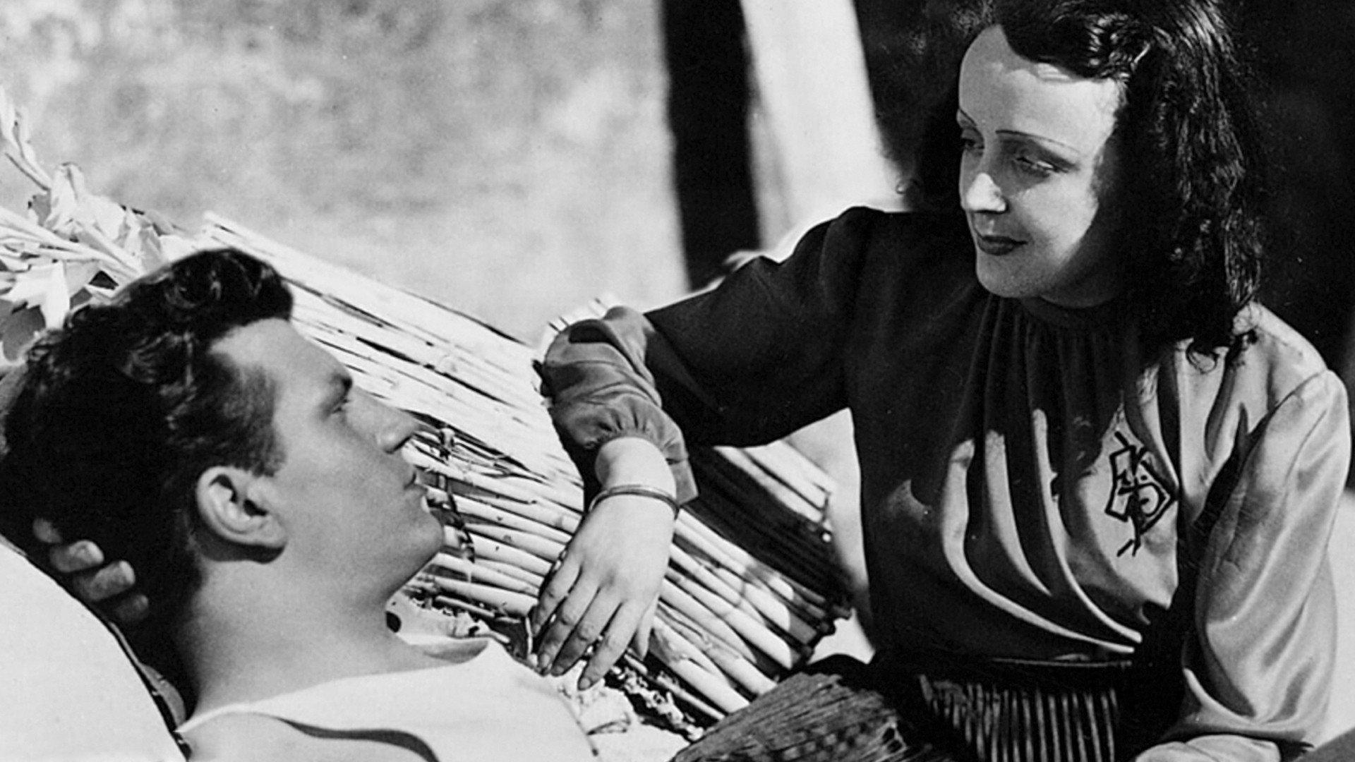 Montmartre on the Seine 1941 movie scene
