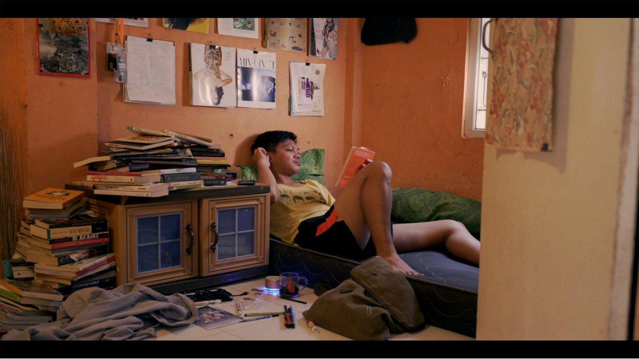 Sebuah Siang dan Perdebatan dalam Lingkaran 2019 movie scene