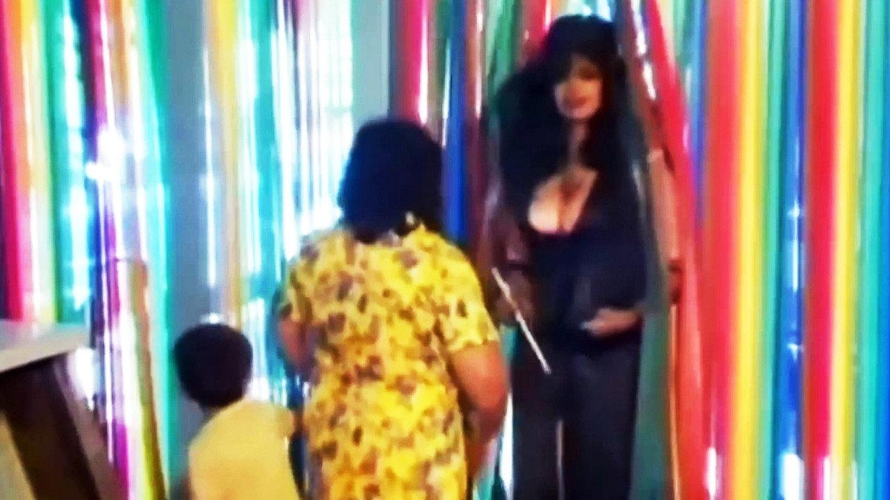 A Madcap Widow 1980 movie scene