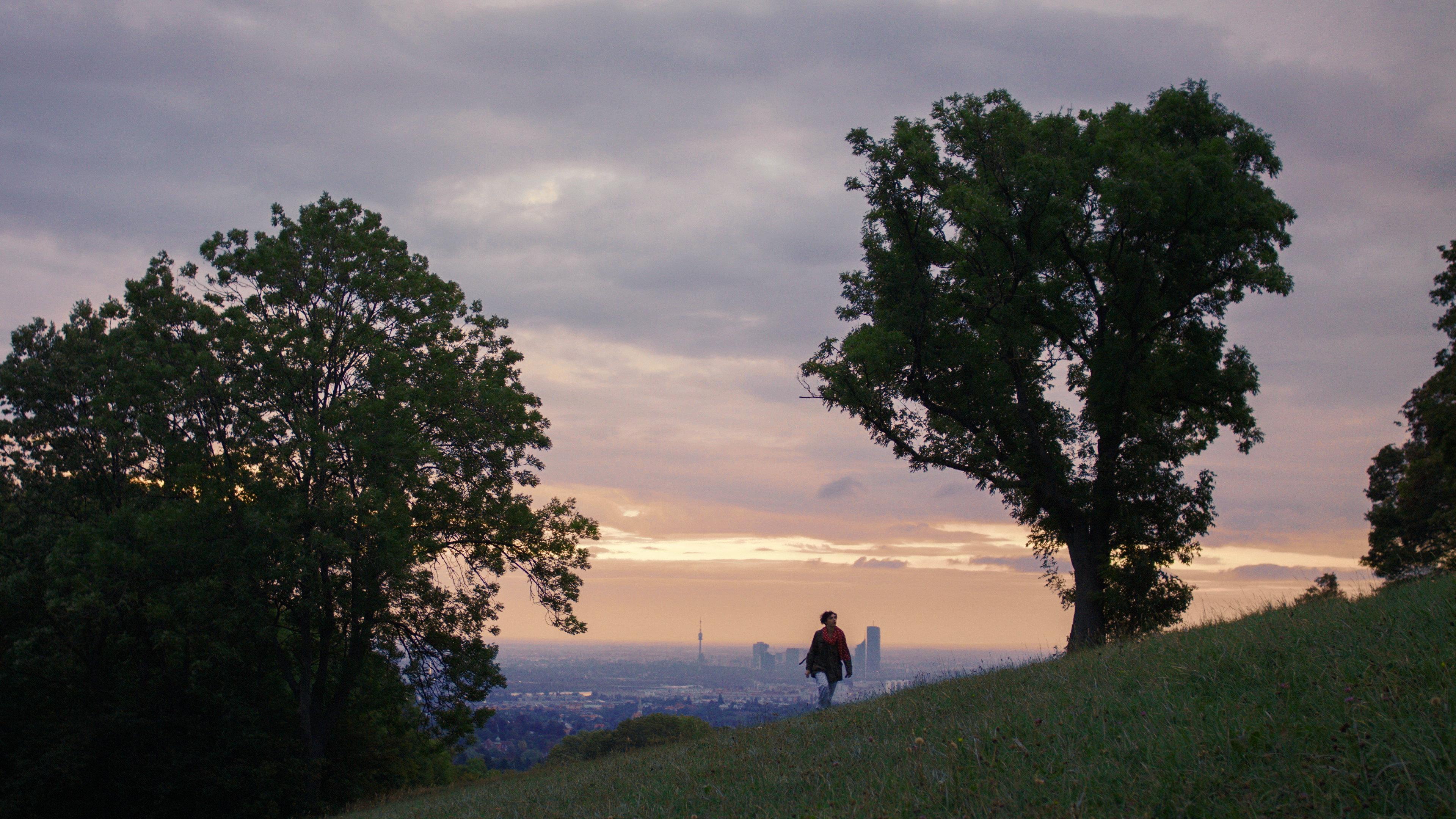 Schwarz Weiss Bunt 2020 movie scene