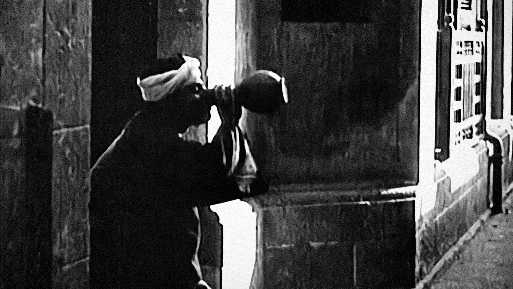 Barsoum Looking for a Job 1923 movie scene