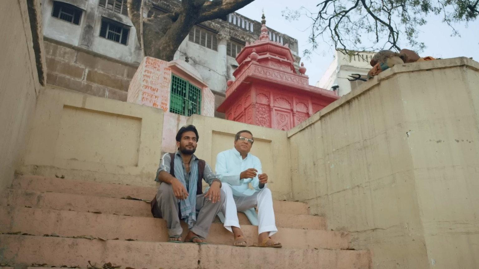 Mumbai Varanasi Express 2017 movie scene