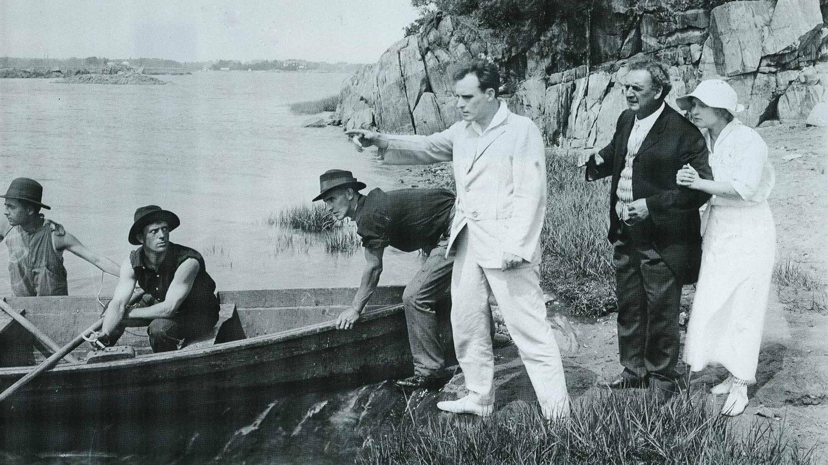 From the River's Depths 1915 movie scene