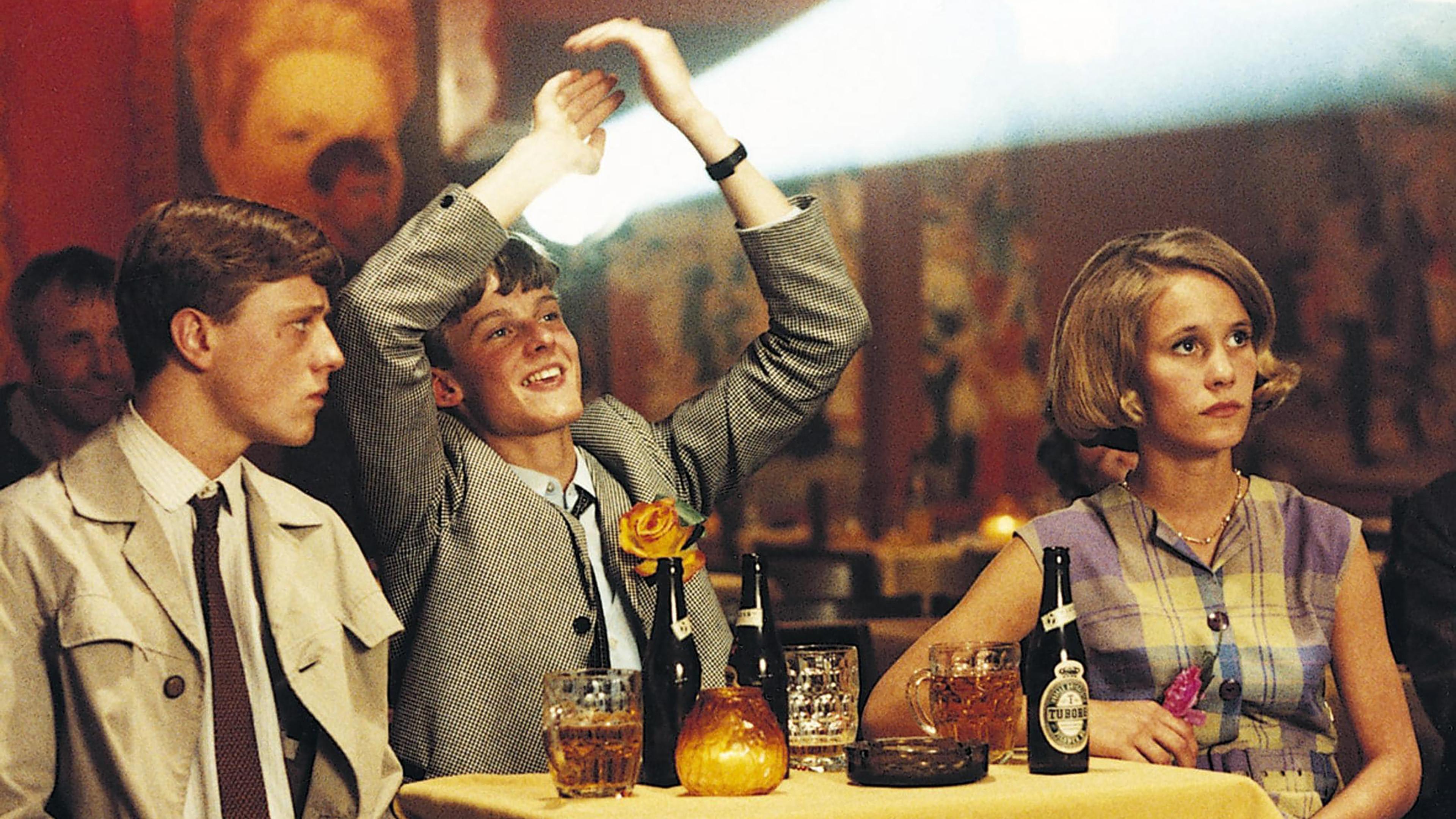 Twist and Shout 1984 movie scene