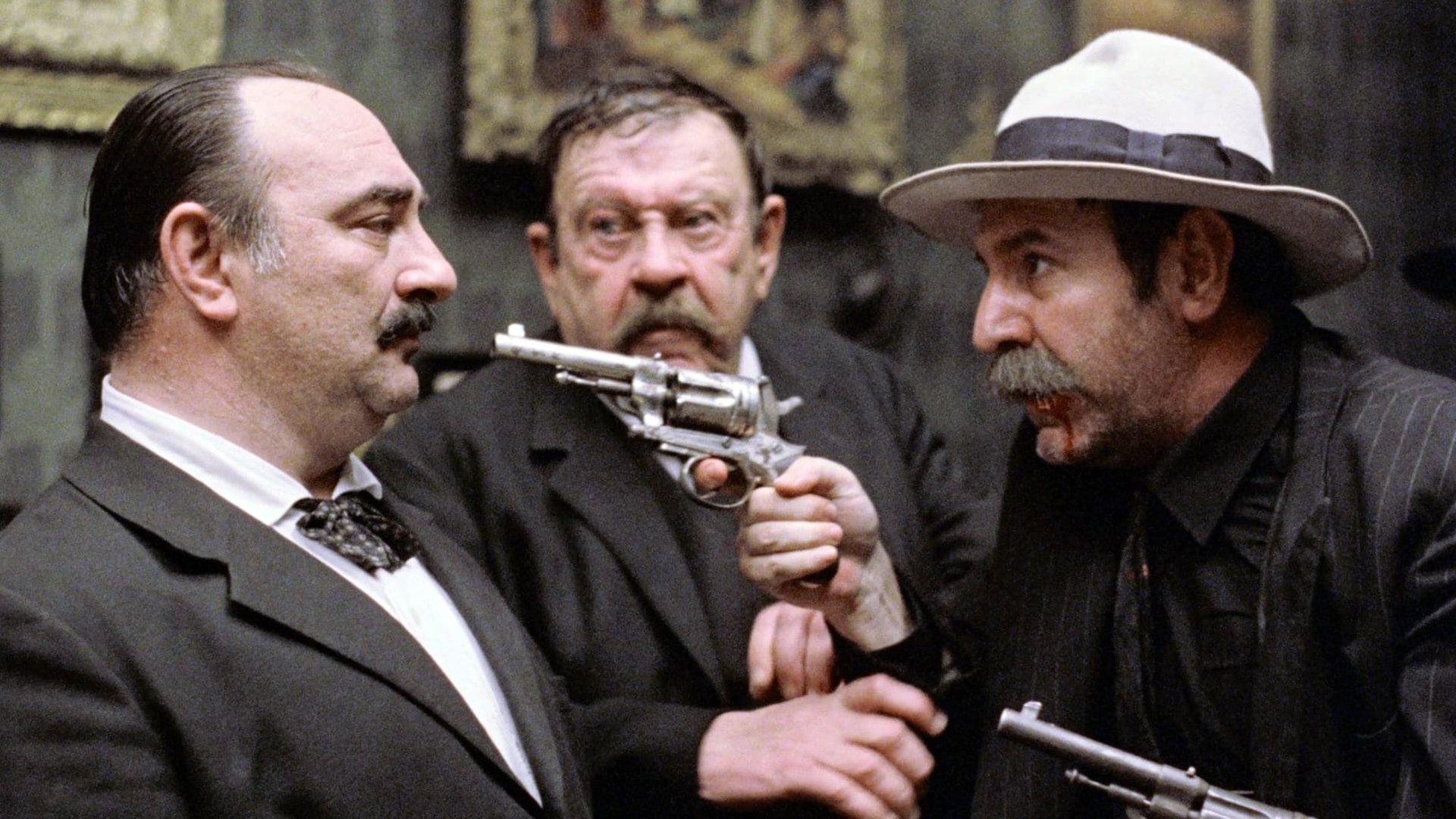 The Marathon Family 1982 movie scene
