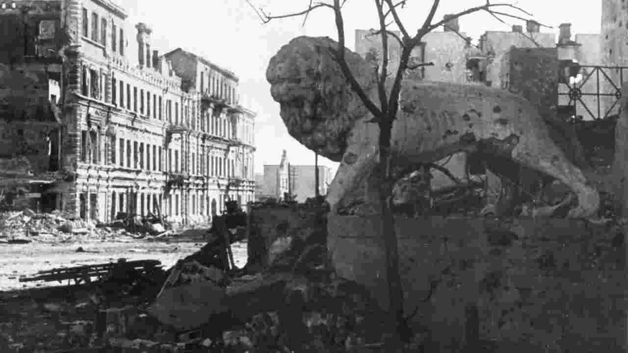 Stalingrad - Stimmen aus Ruinen 2023 movie scene