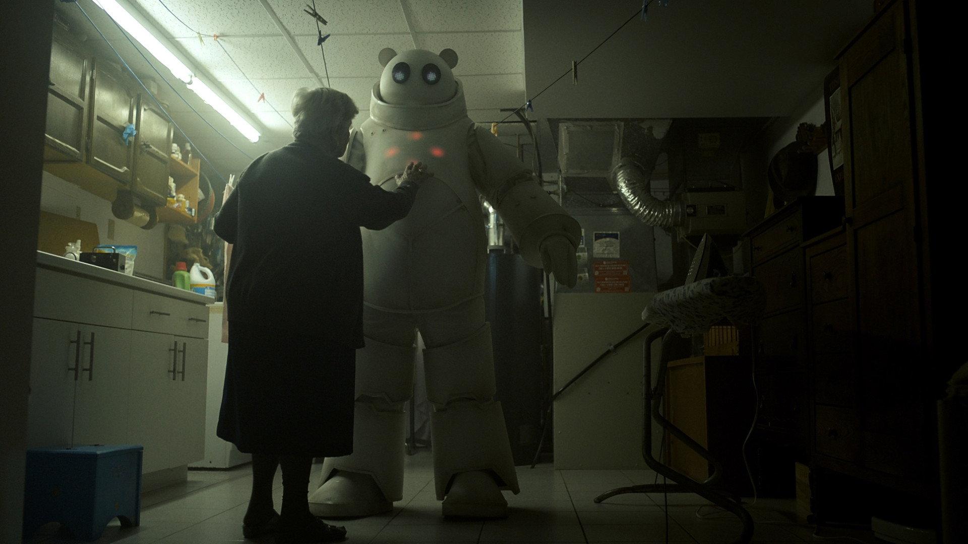 Toto 2020 movie scene