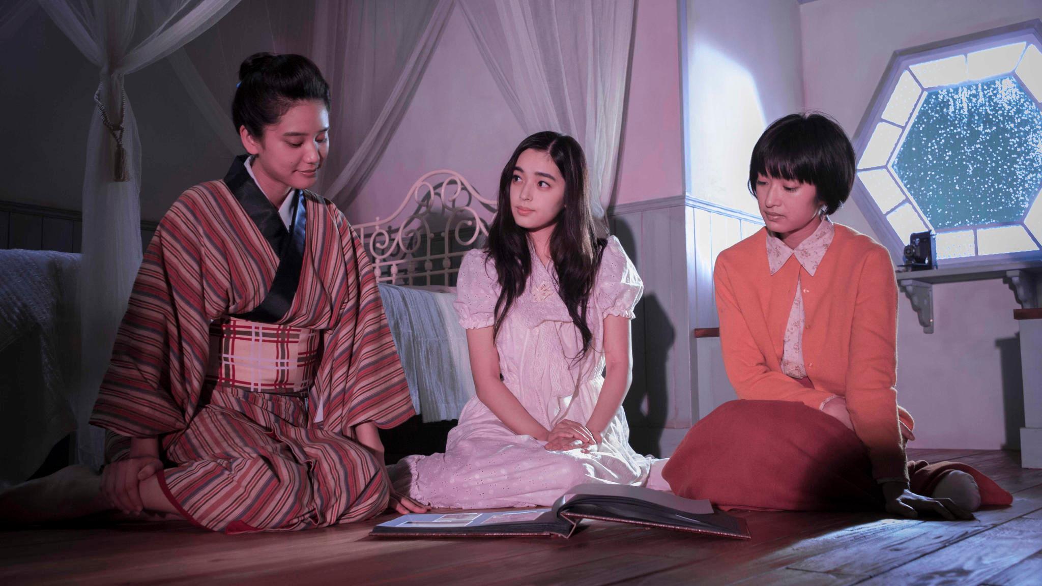 Hanagatami 2017 movie scene