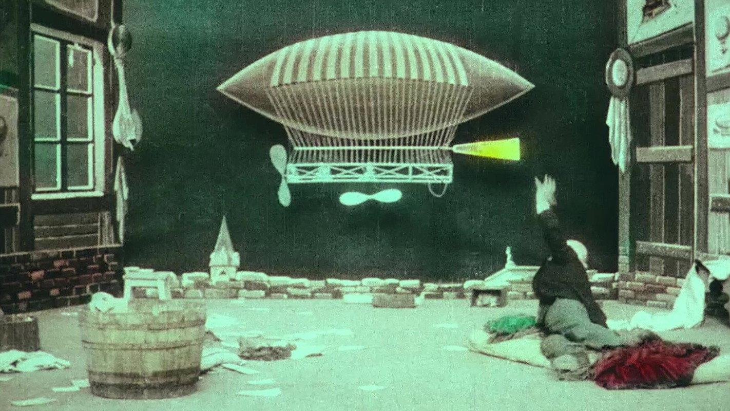 The Inventor Crazybrains and His Wonderful Airship 1905 movie scene