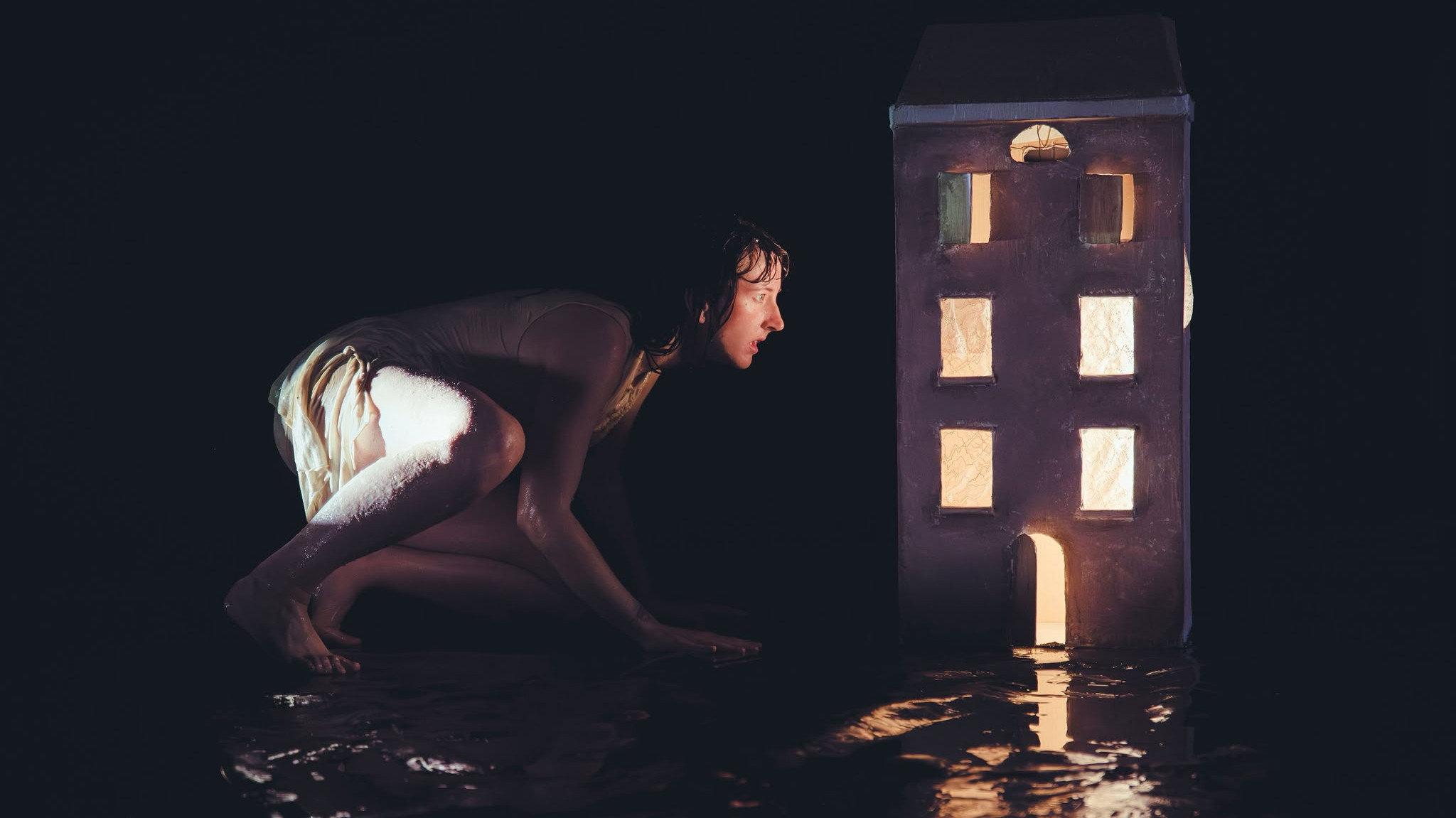 Inside de Bull's Womb  movie scene