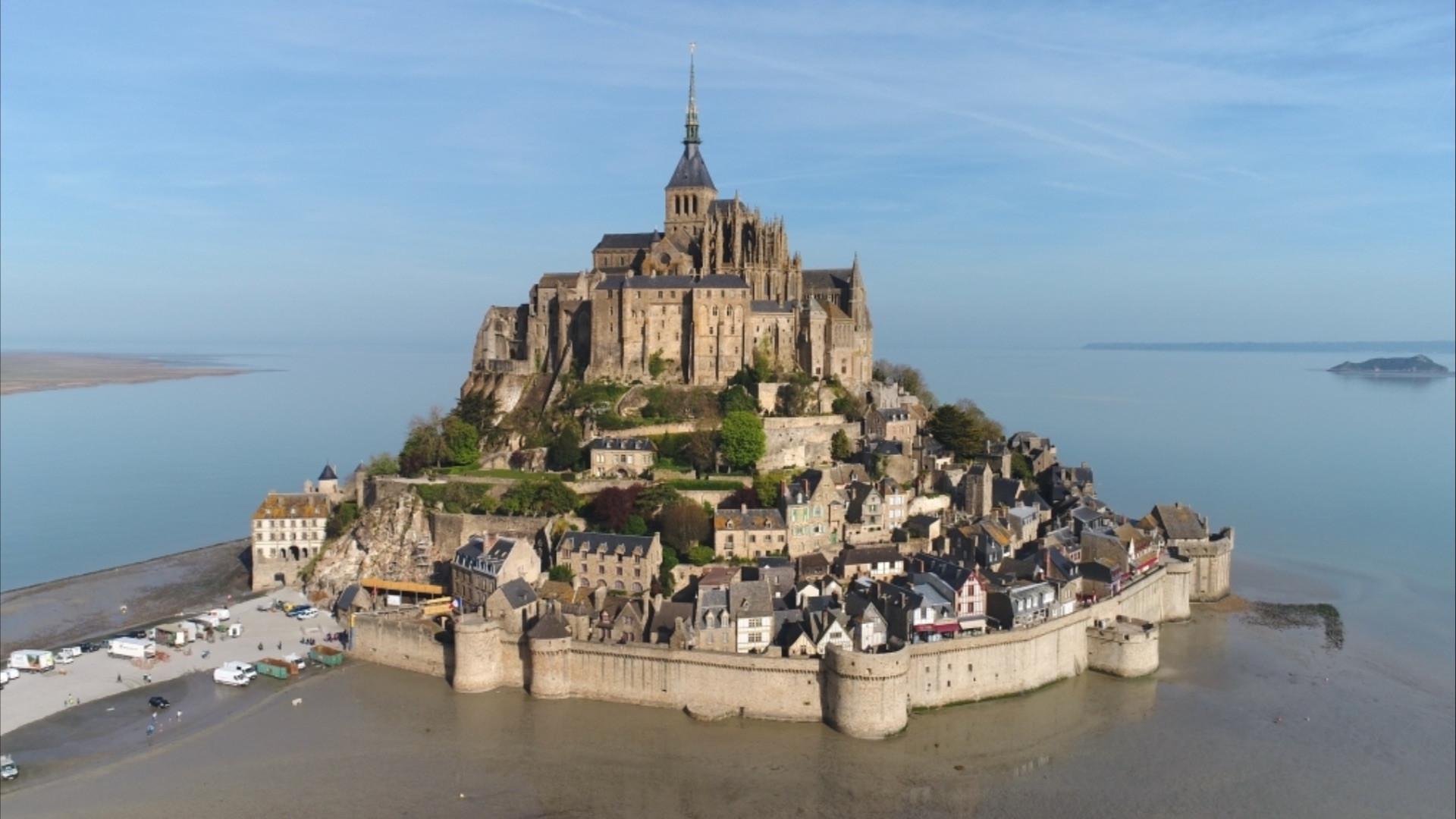Mont Saint-Michel: The Enigmatic Labyrinth 2017 movie scene
