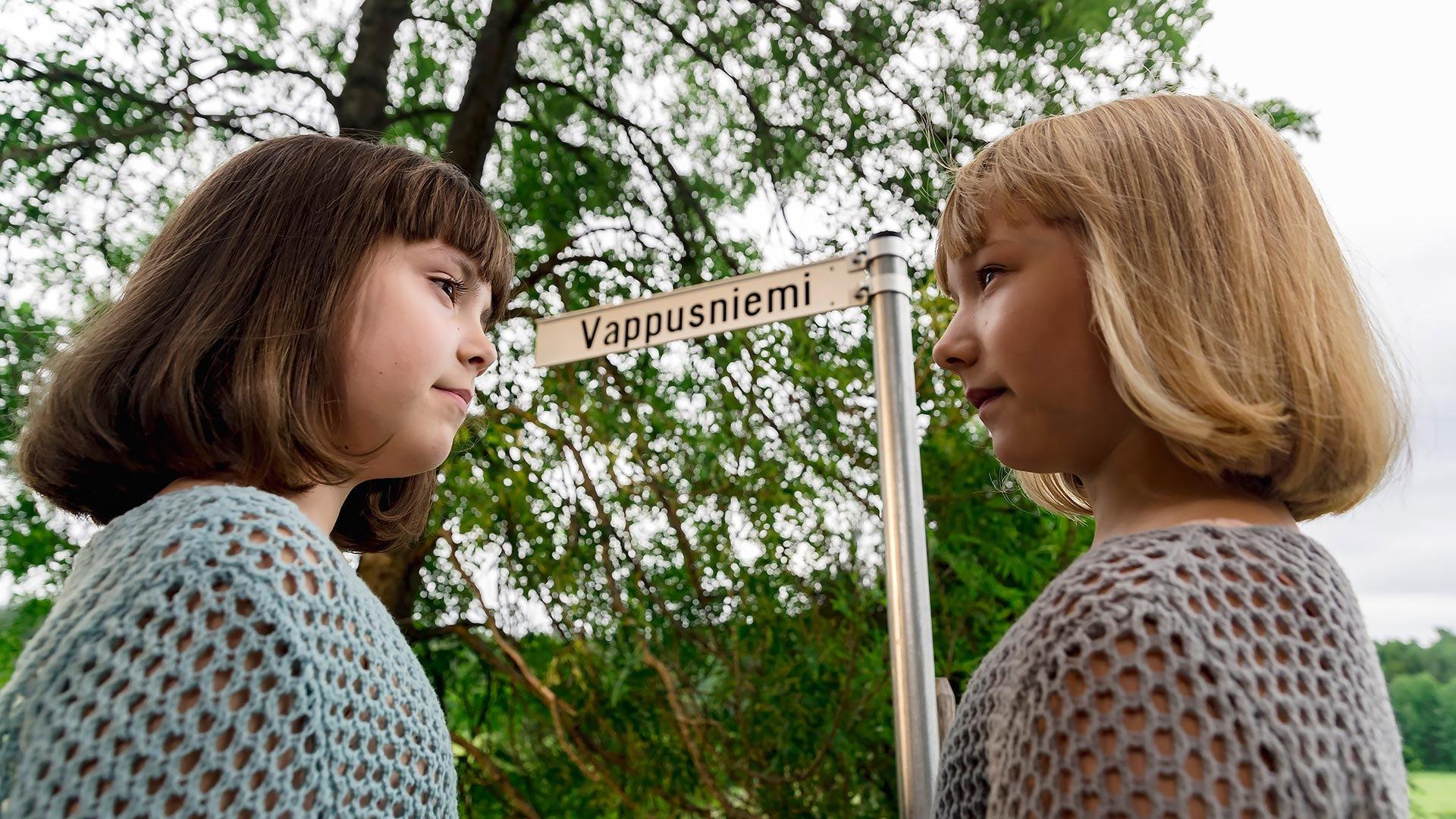 Jill, Joy and the Sleeping Clock 2018 movie scene