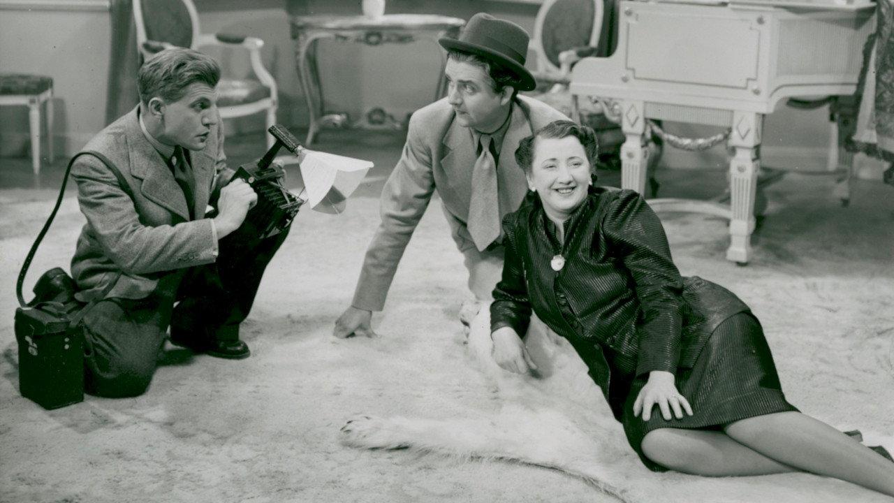 Hanna in High Society 1940 movie scene