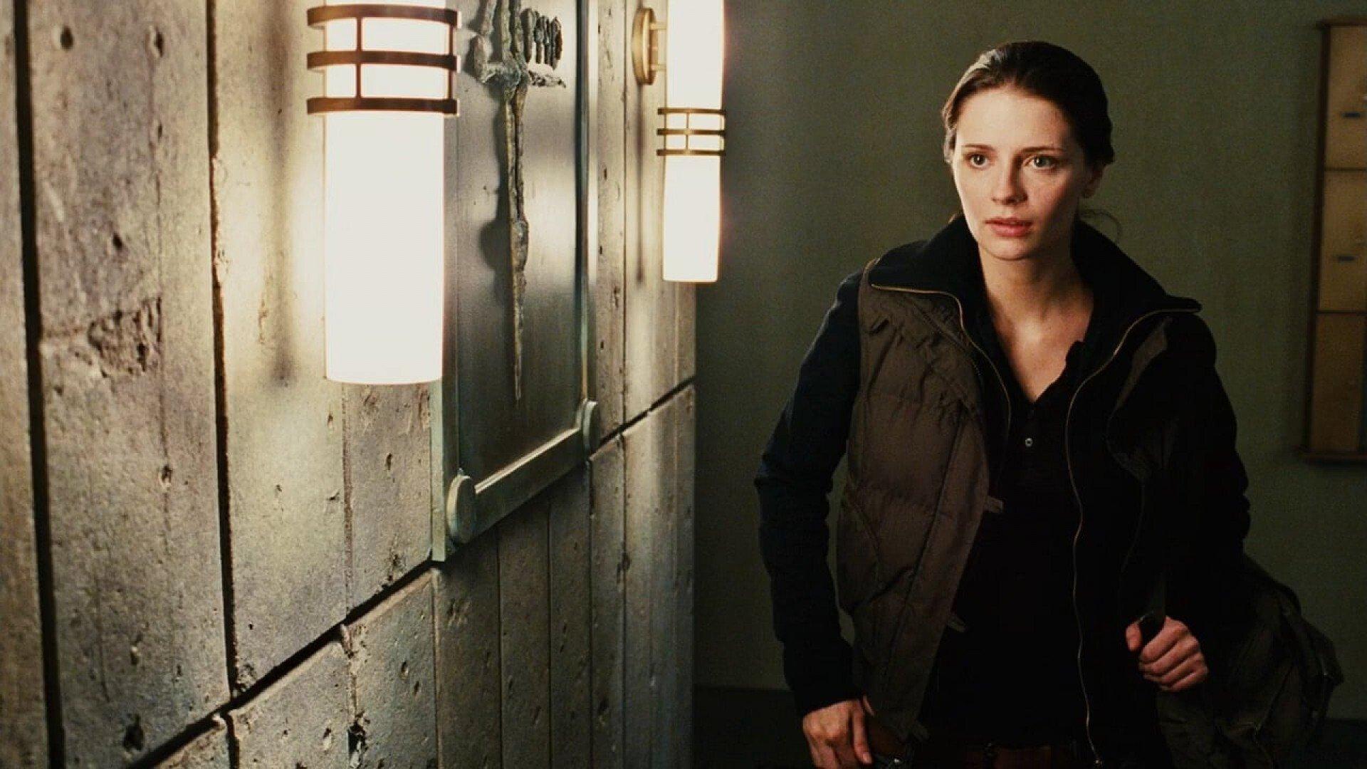Walled In 2009 movie scene