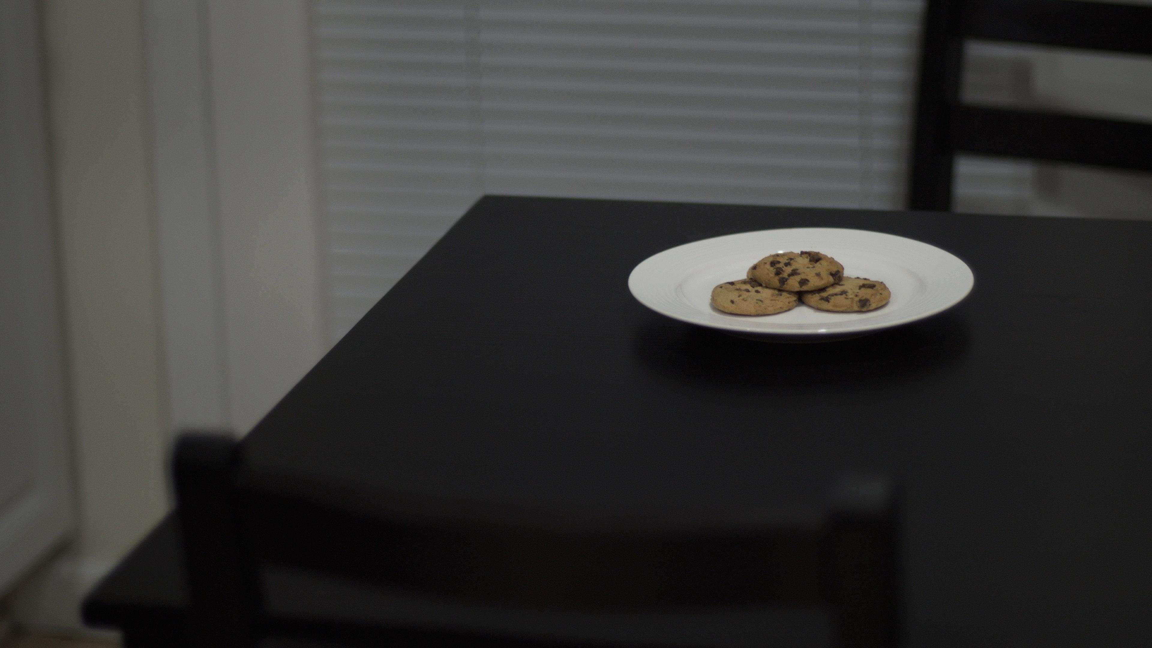 A Gluten-Free Christmas 2023 movie scene