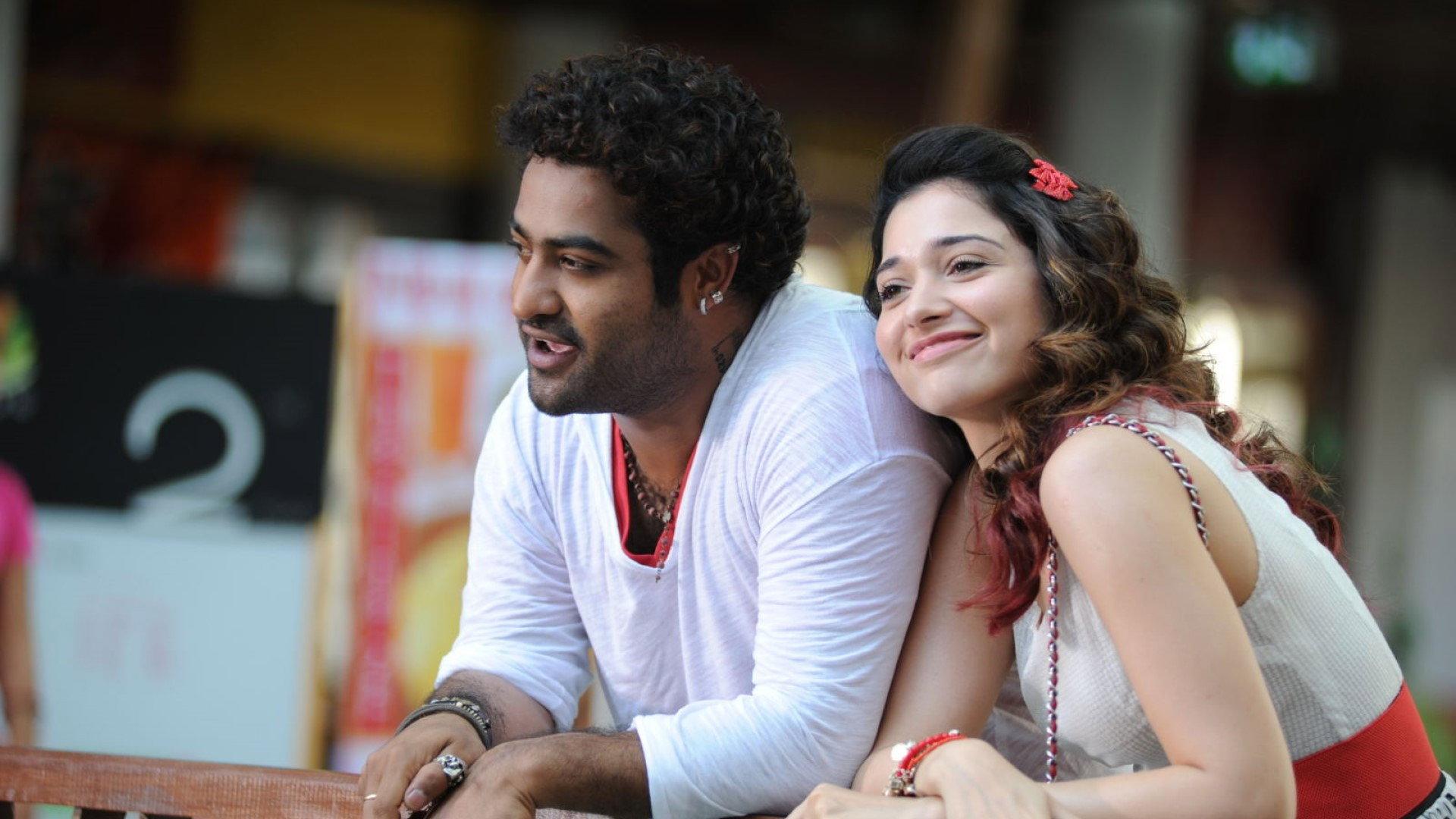Oosaravelli 2011 movie scene