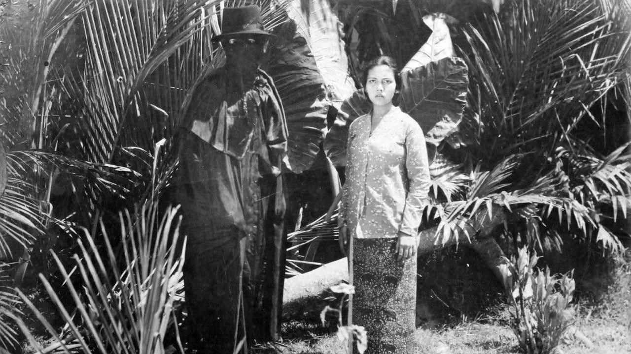 Gagak Item 1939 movie scene