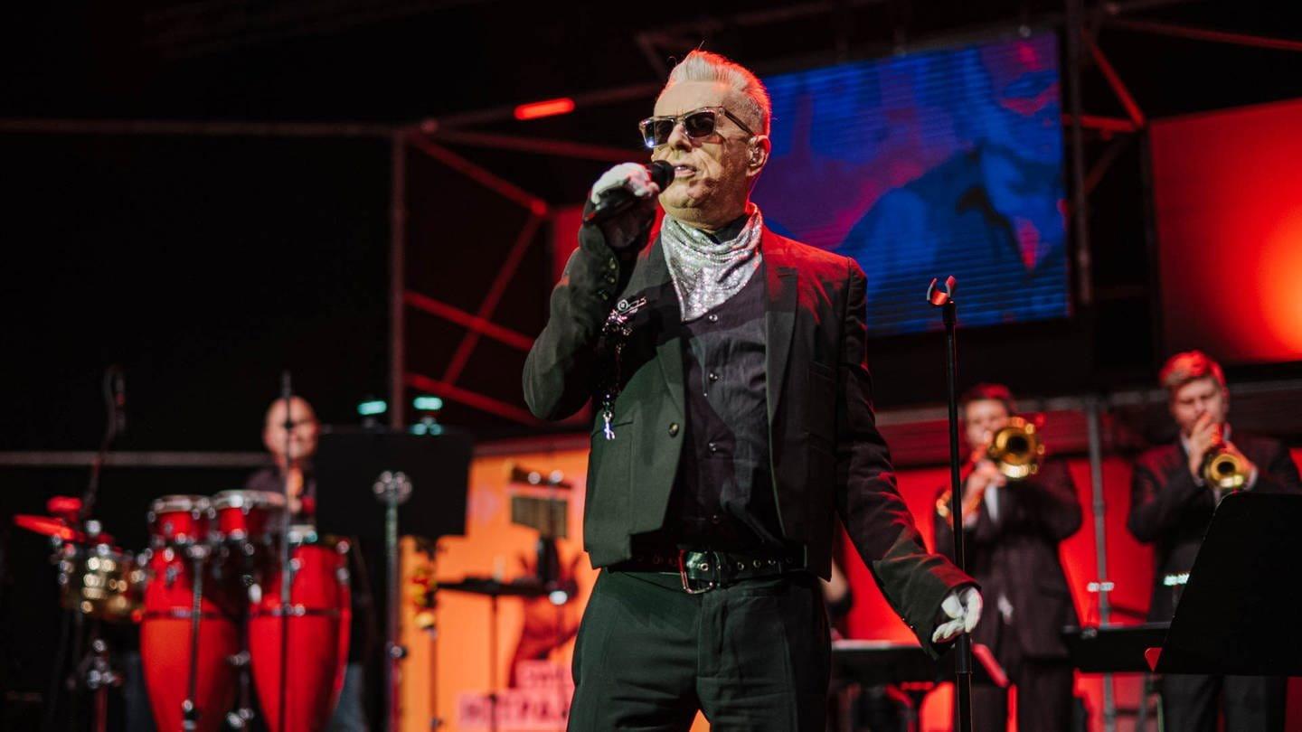 Holly Johnson mit der SWR1 Band beim Finale der SWR1 Hitparade 2019 2019 movie scene